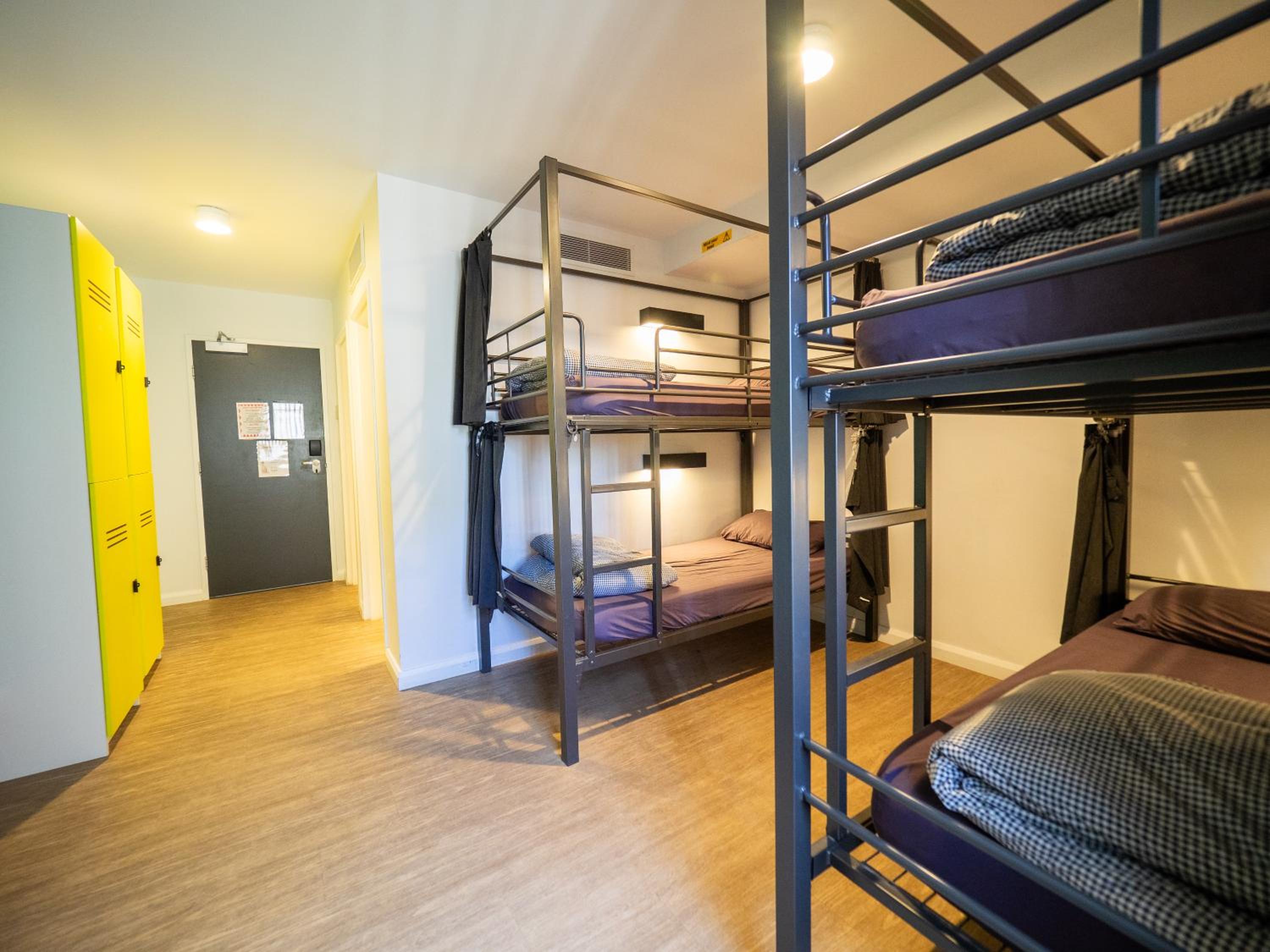 Bed in 4-Bed Male Dormitory with Ensuite photo 2