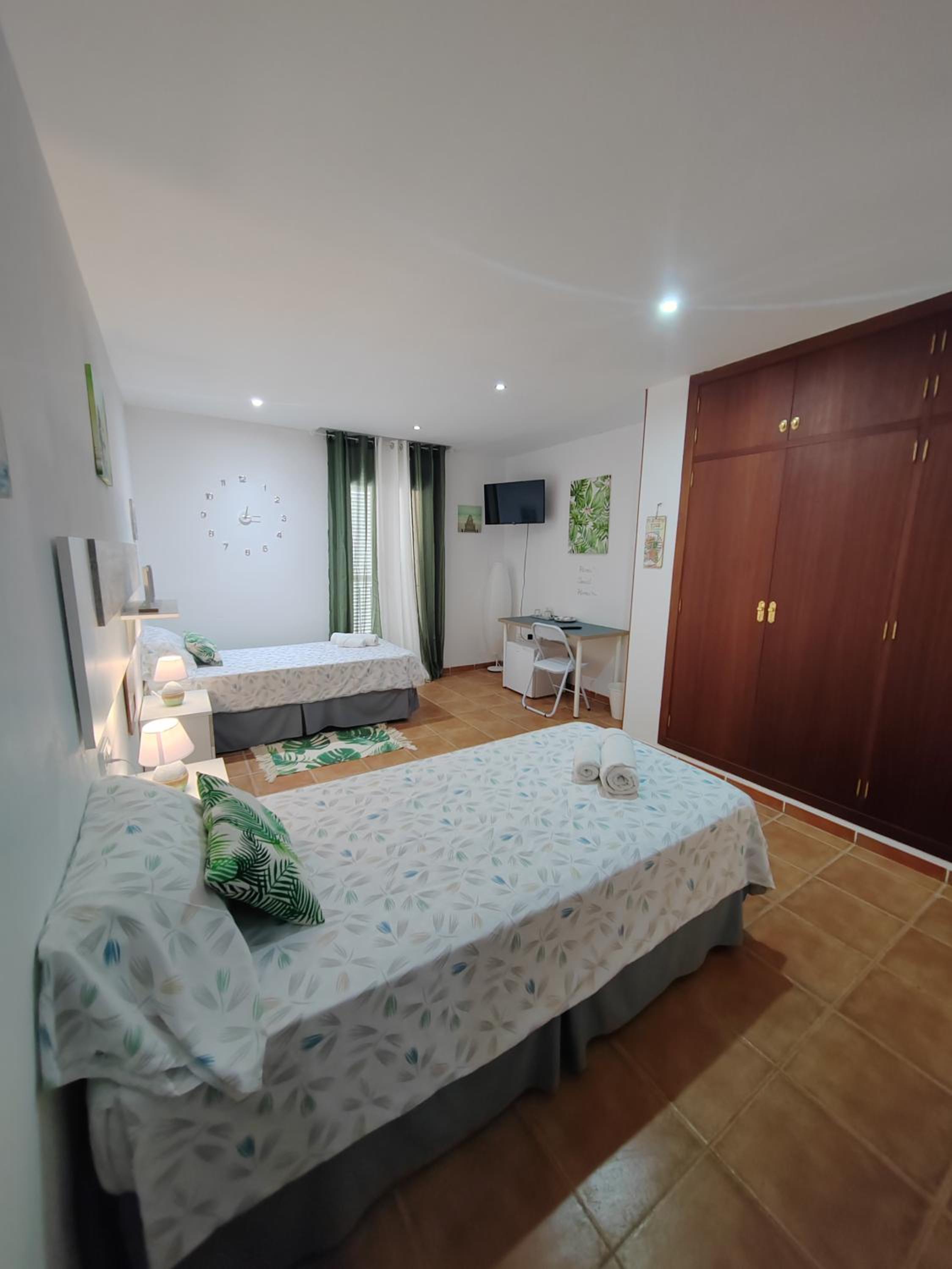 Twin Room with Balcony photo 2