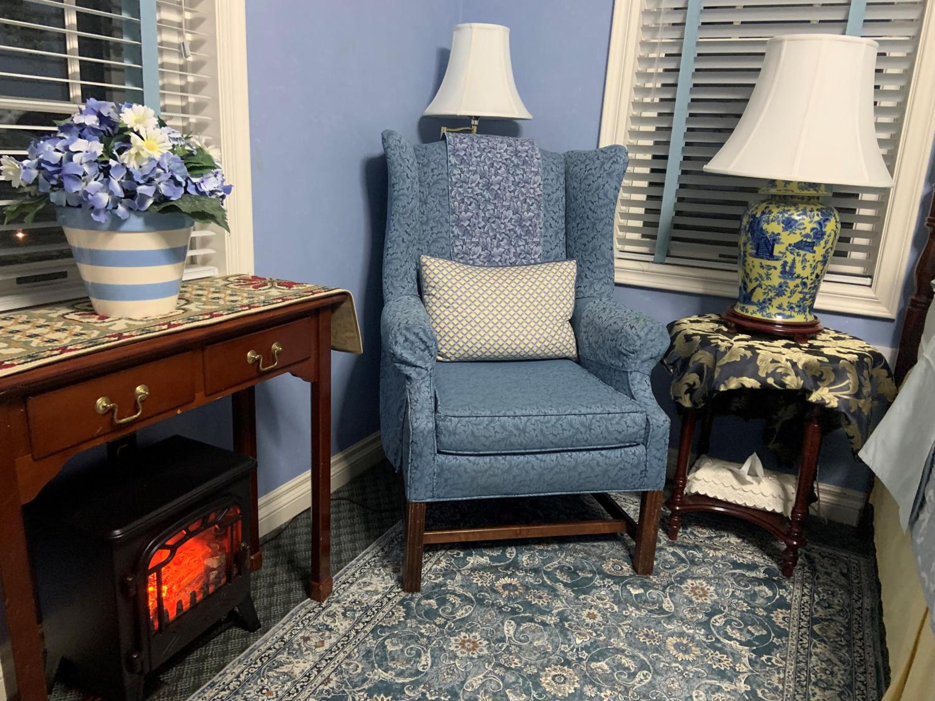 Queen Room photo 1