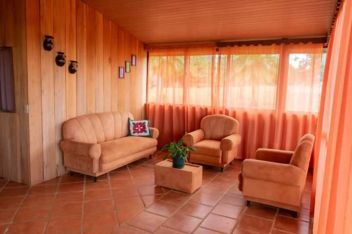 One-Bedroom House photo 1