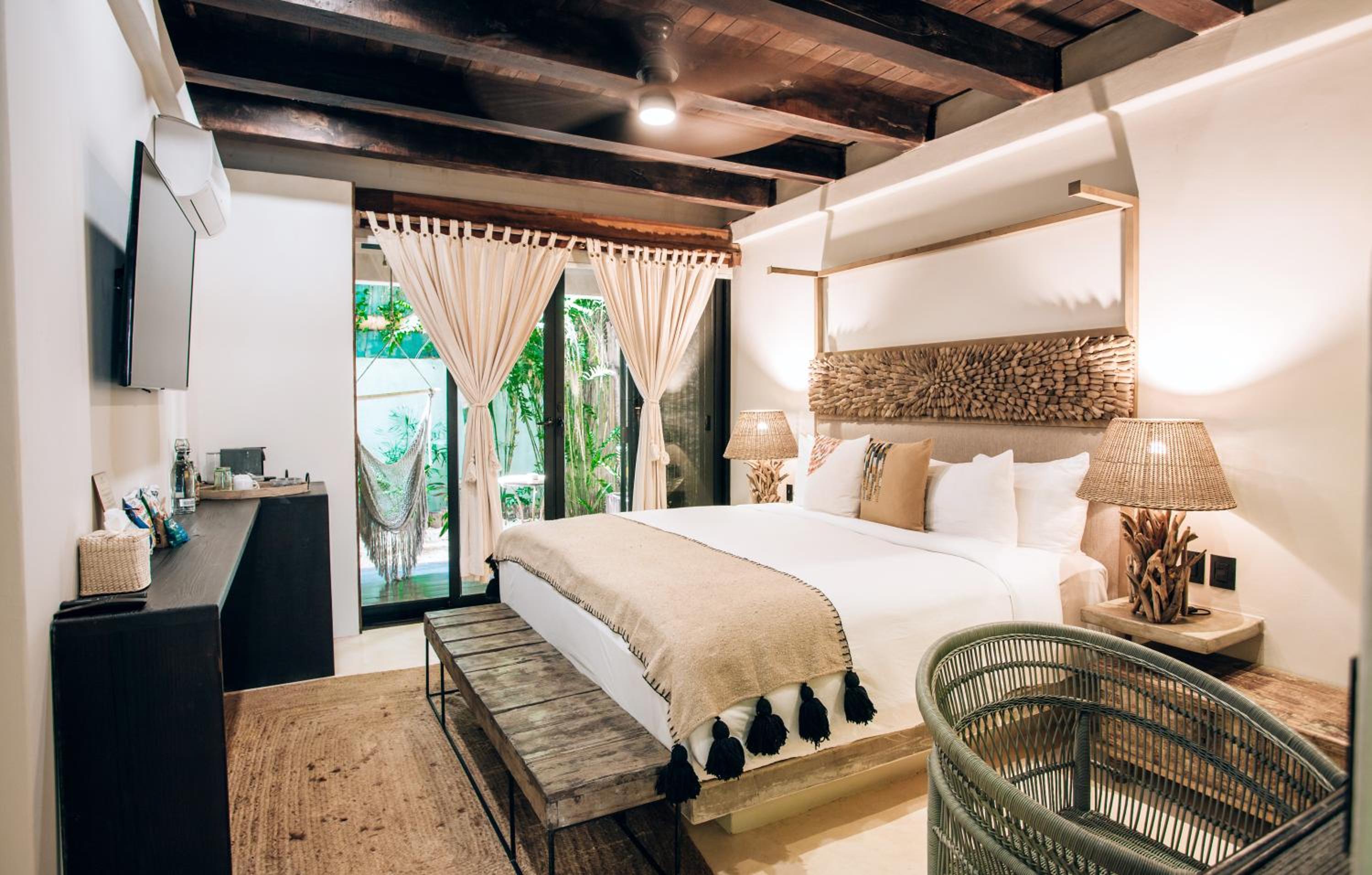 Garden Suite with private bathtub