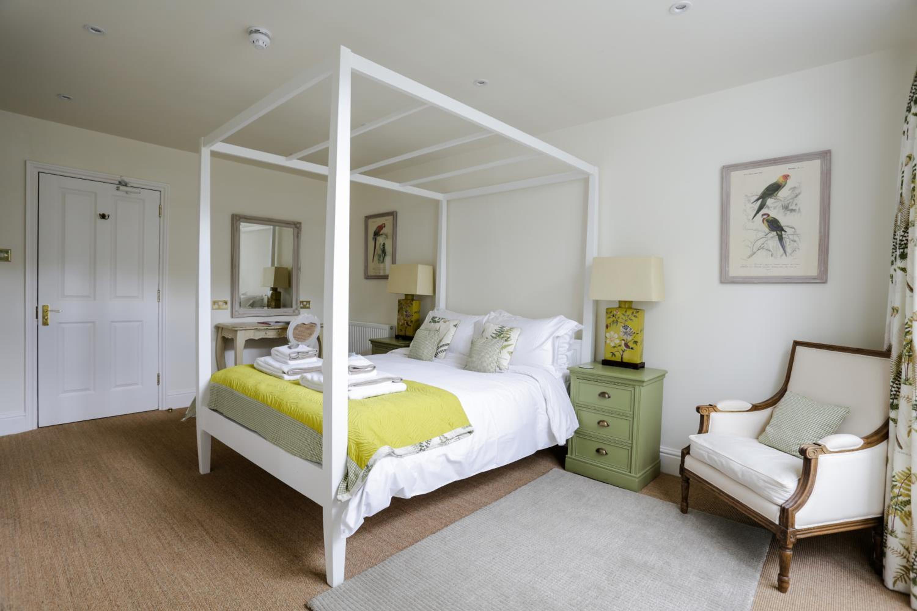 Deluxe Four Poster Room photo 3