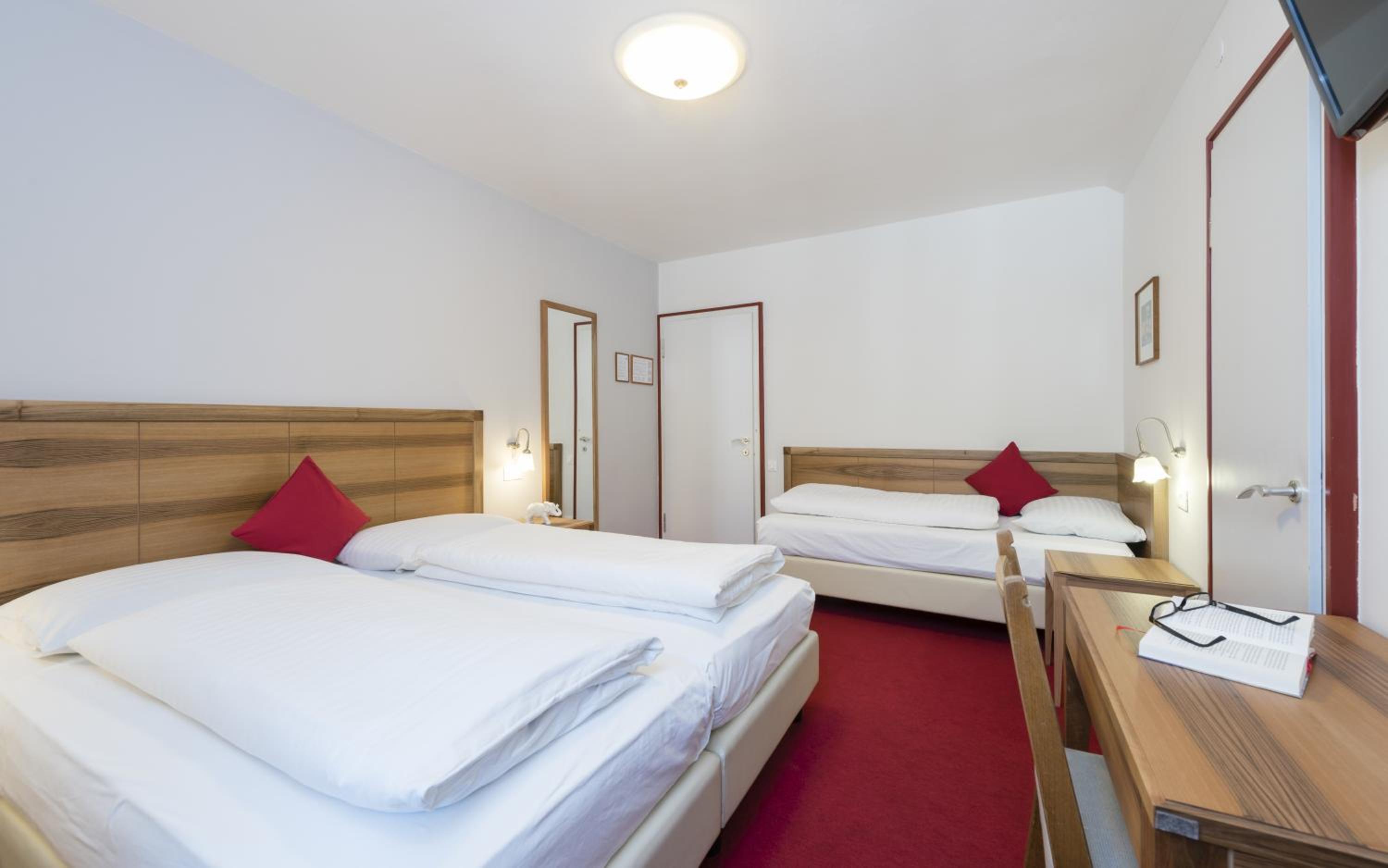 Triple Room - Photo 2