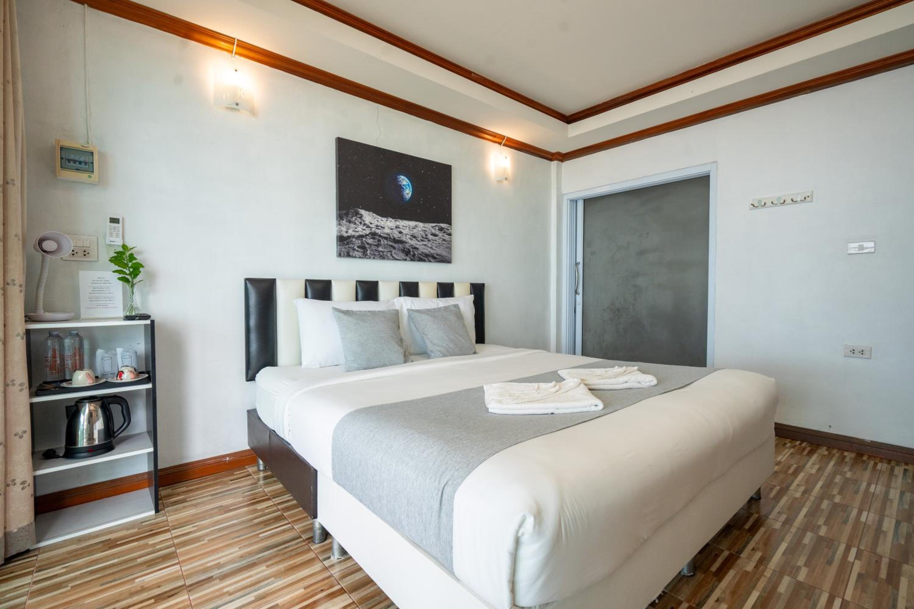 Superior Double Room with Sea View - Photo 6