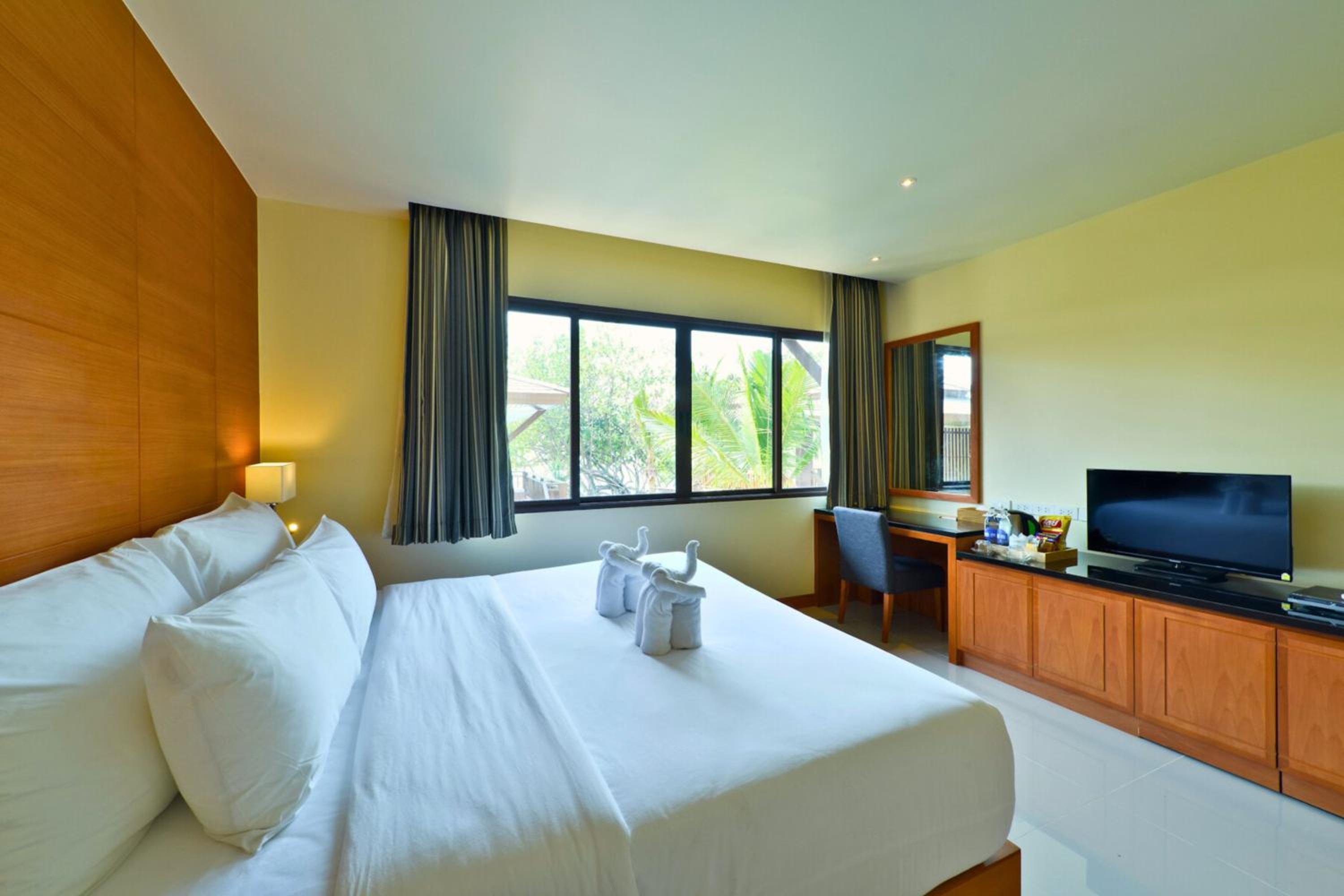  Deluxe Chalet - Photo 3