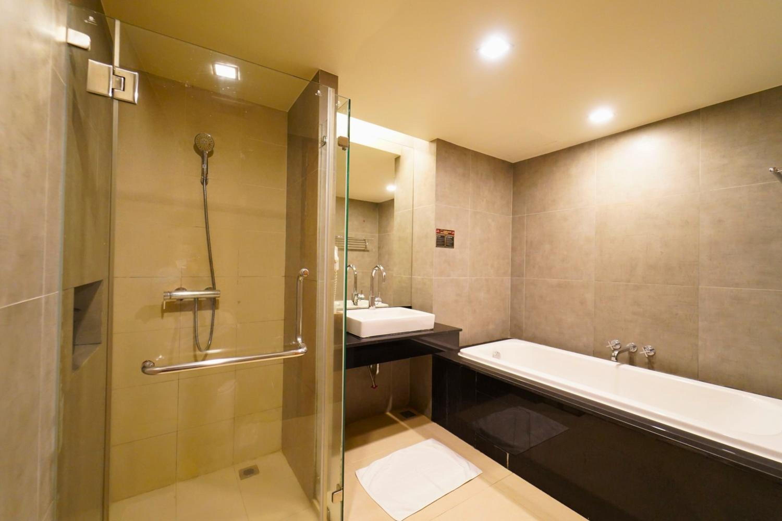  Deluxe Chalet - Photo 10