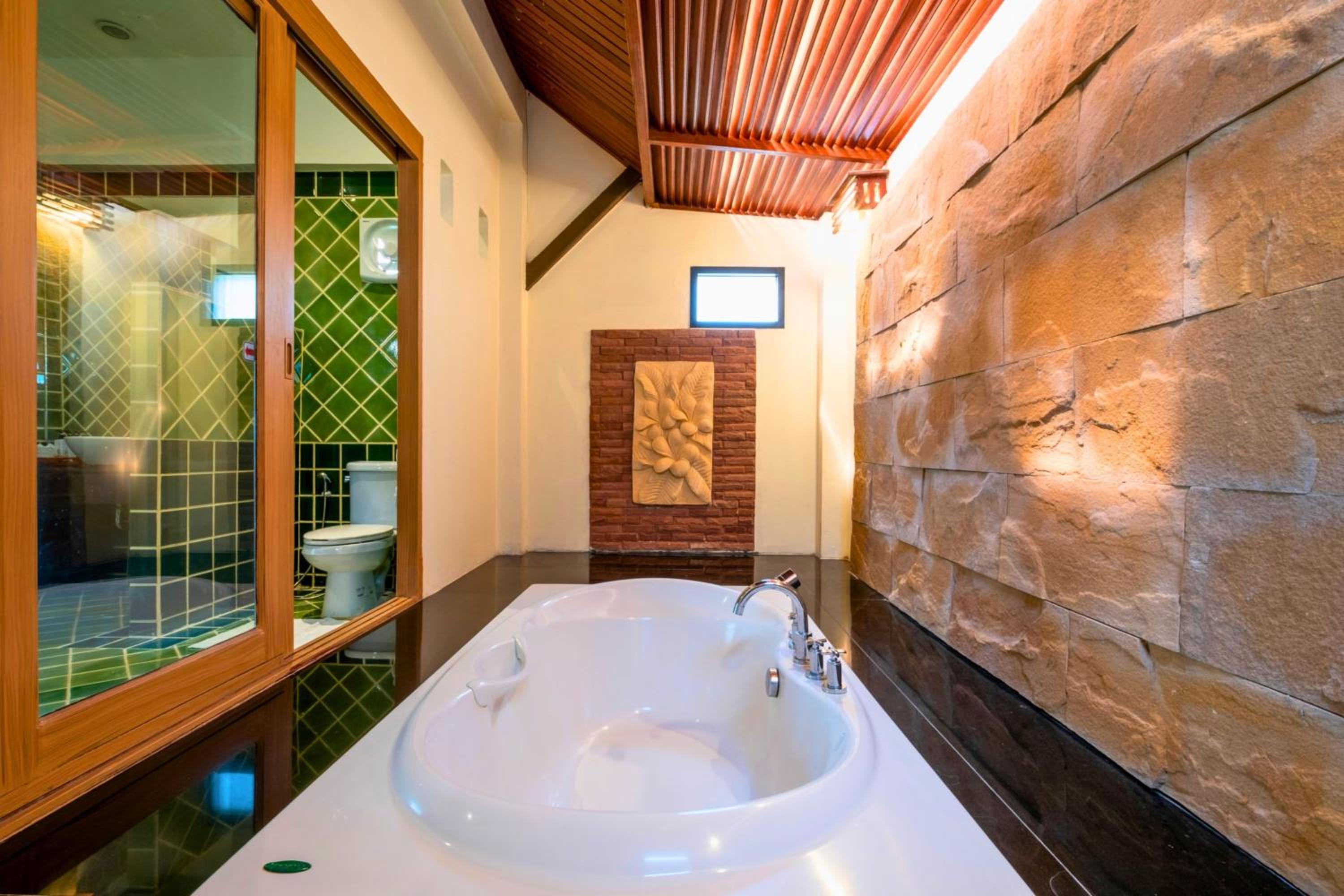 Seaview Deluxe Villa - Photo 7