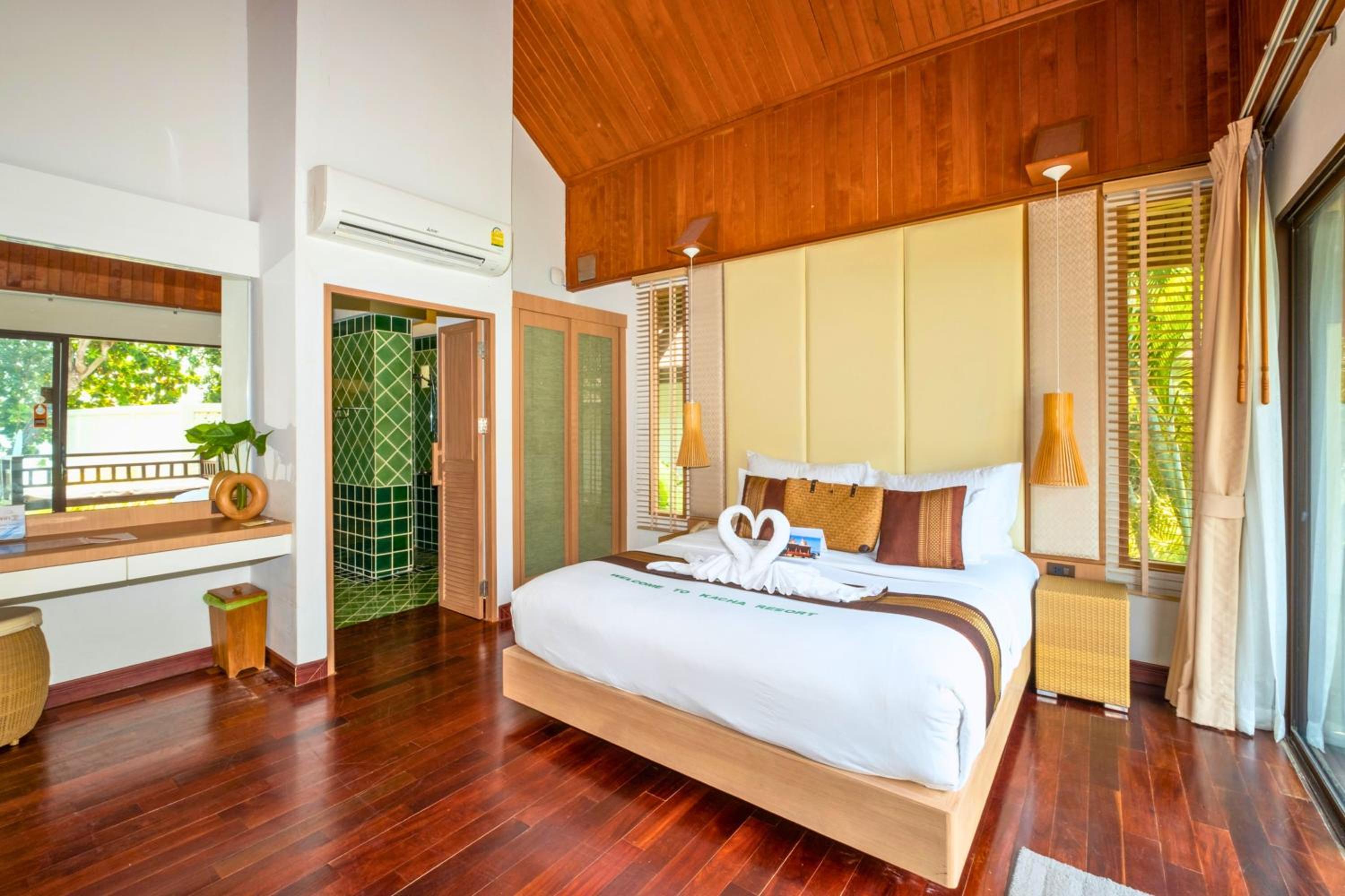 Seaview Deluxe Villa - Photo 5