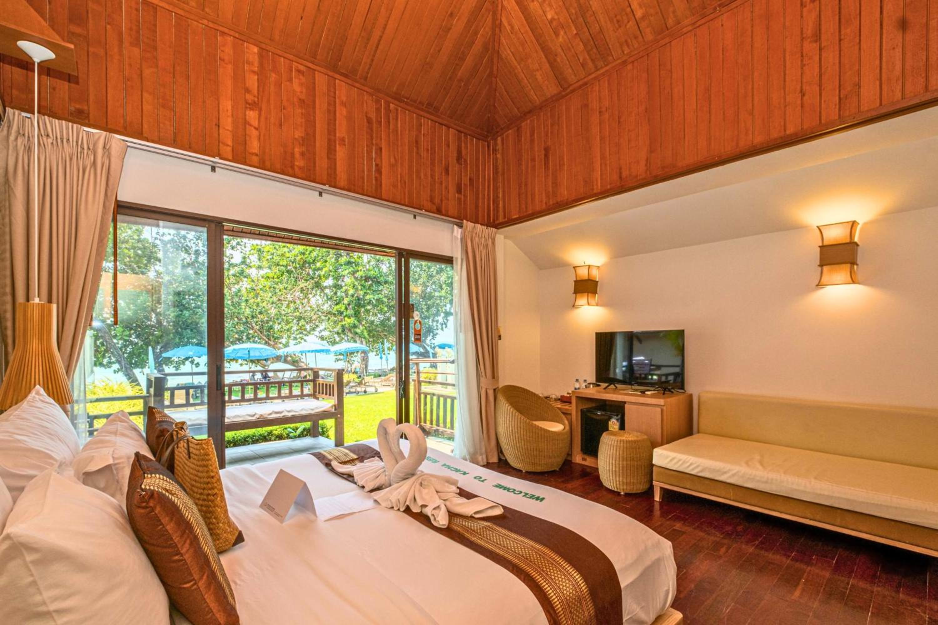 Seaview Deluxe Villa - Photo 11