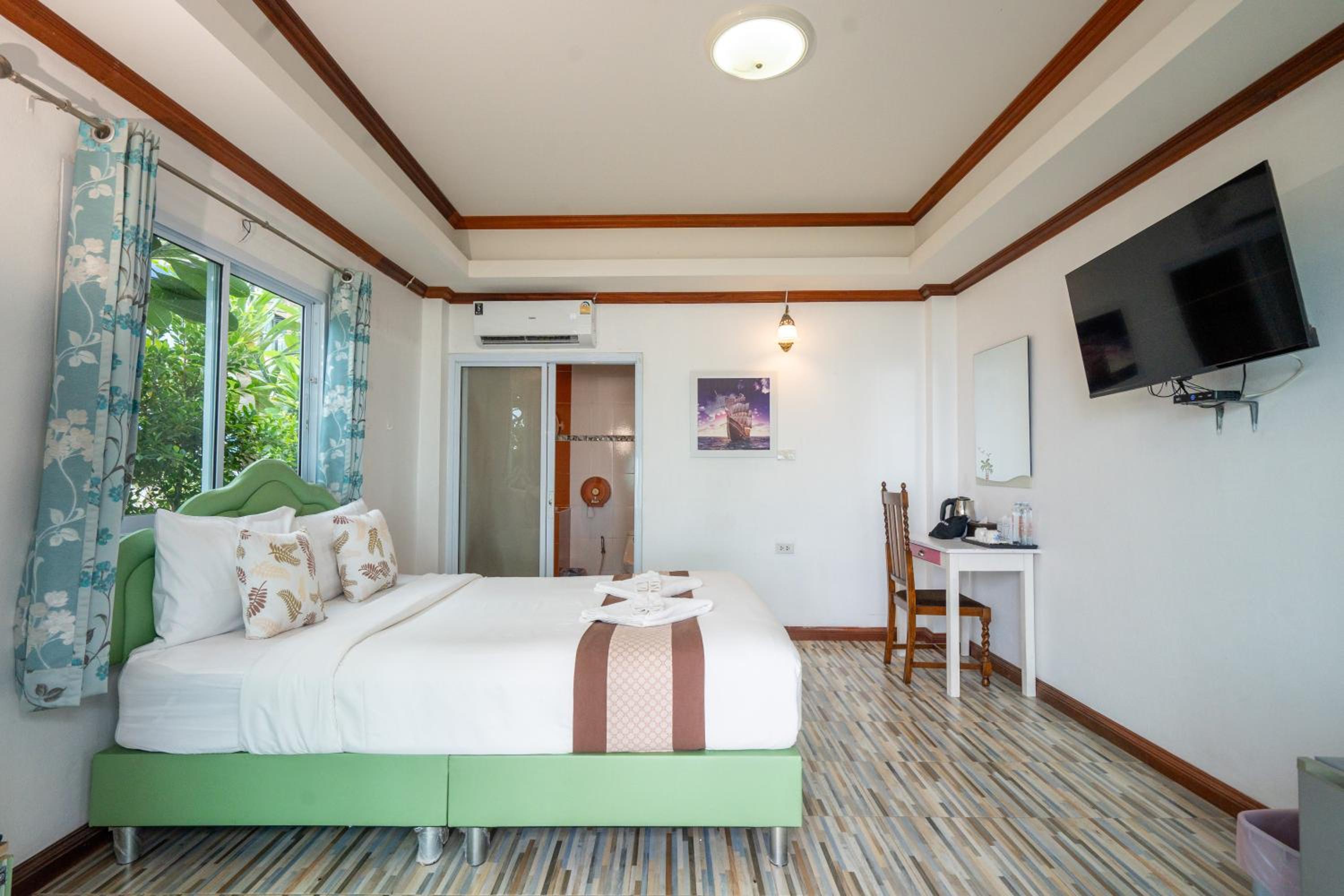 Standard Double Room with Sea View - Photo 6