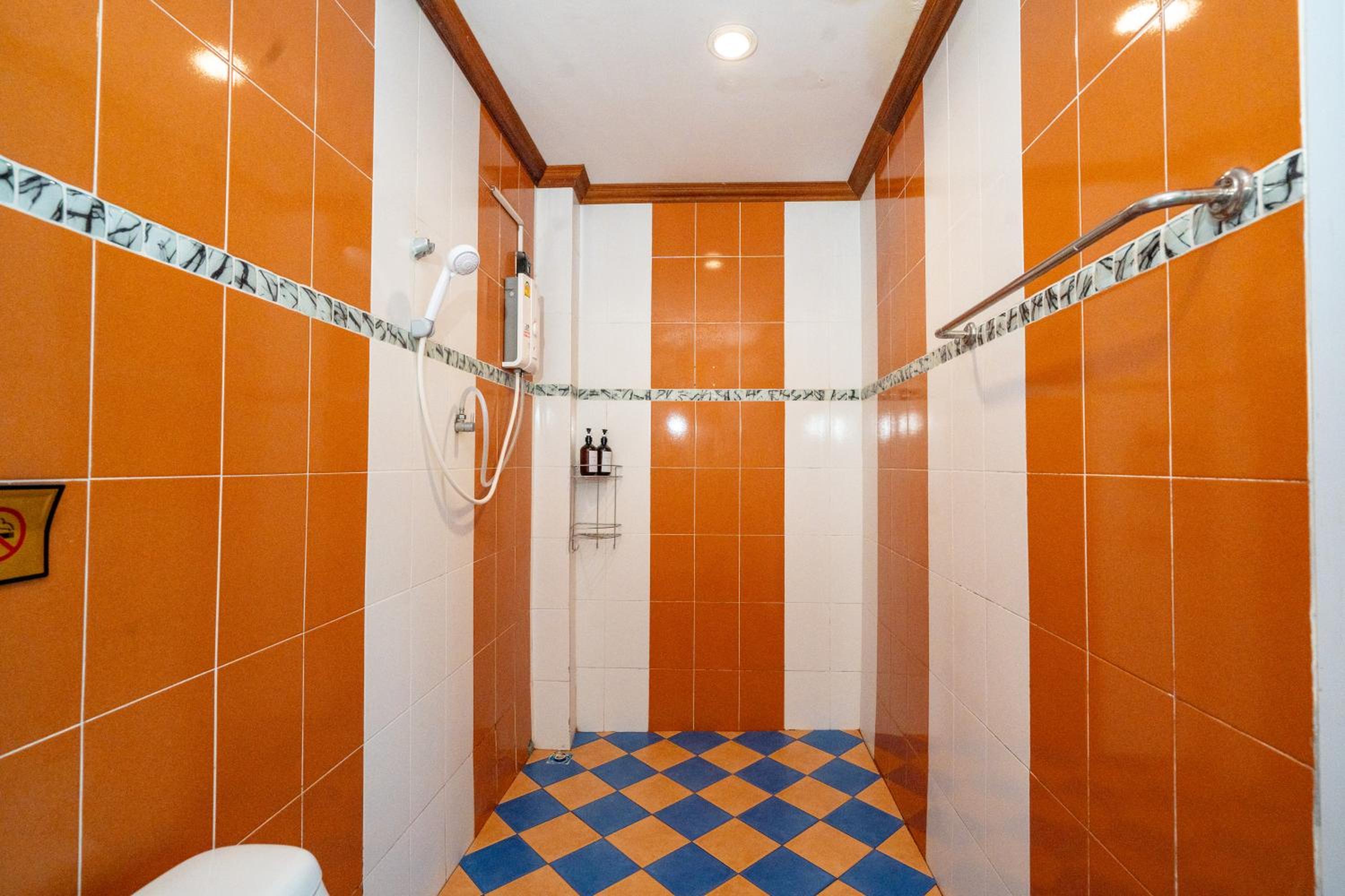 Standard Double Room with Sea View - Photo 3