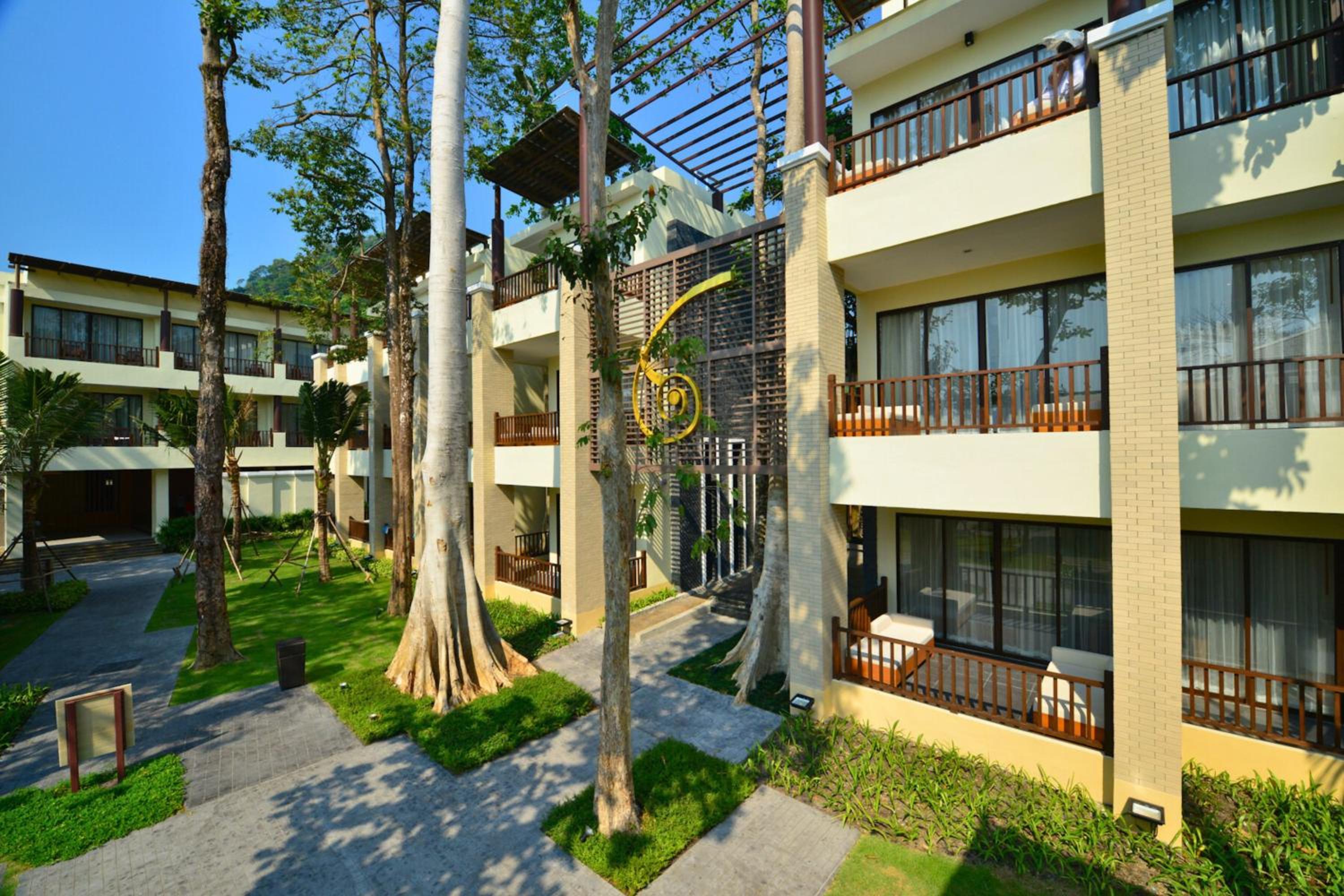 Seaside Deluxe Building - Photo 6