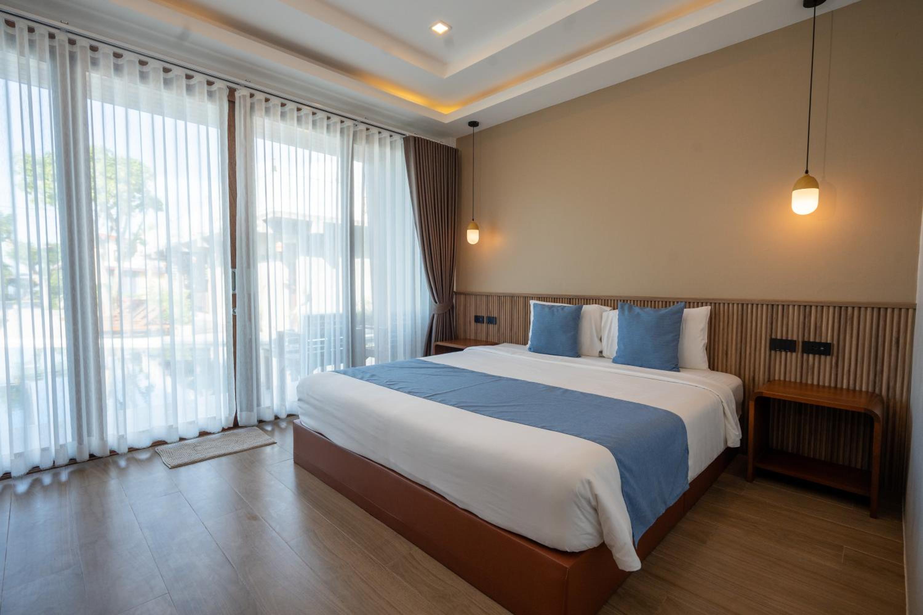 Deluxe Double Room with Pool Access - Photo 1