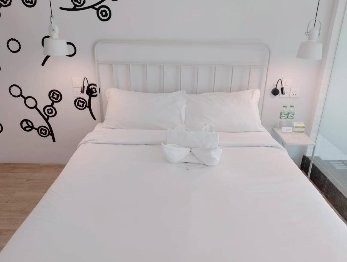 Large Double Room photo 2