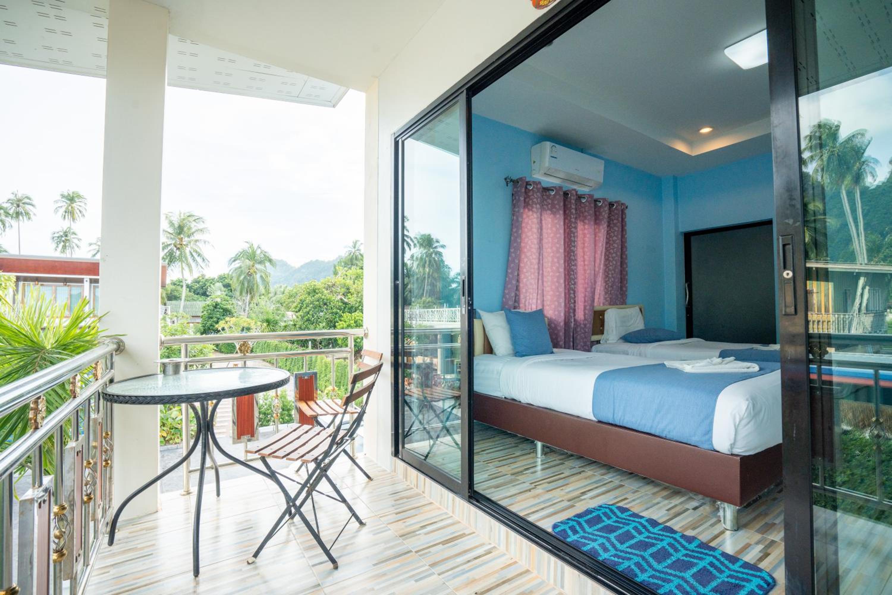 Standard Twin Room with Garden View - Photo 10