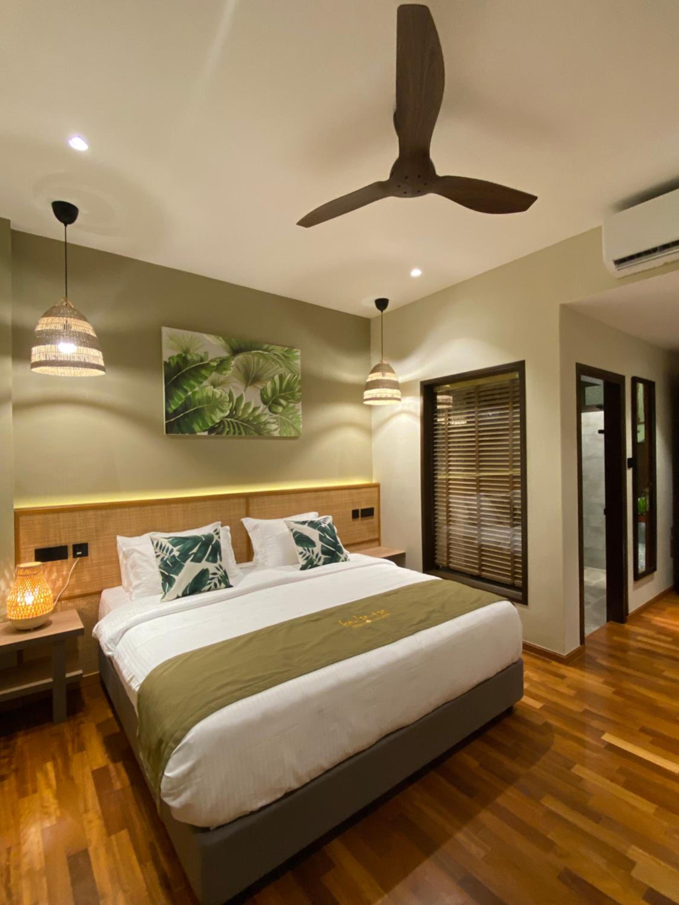 Deluxe King Suite