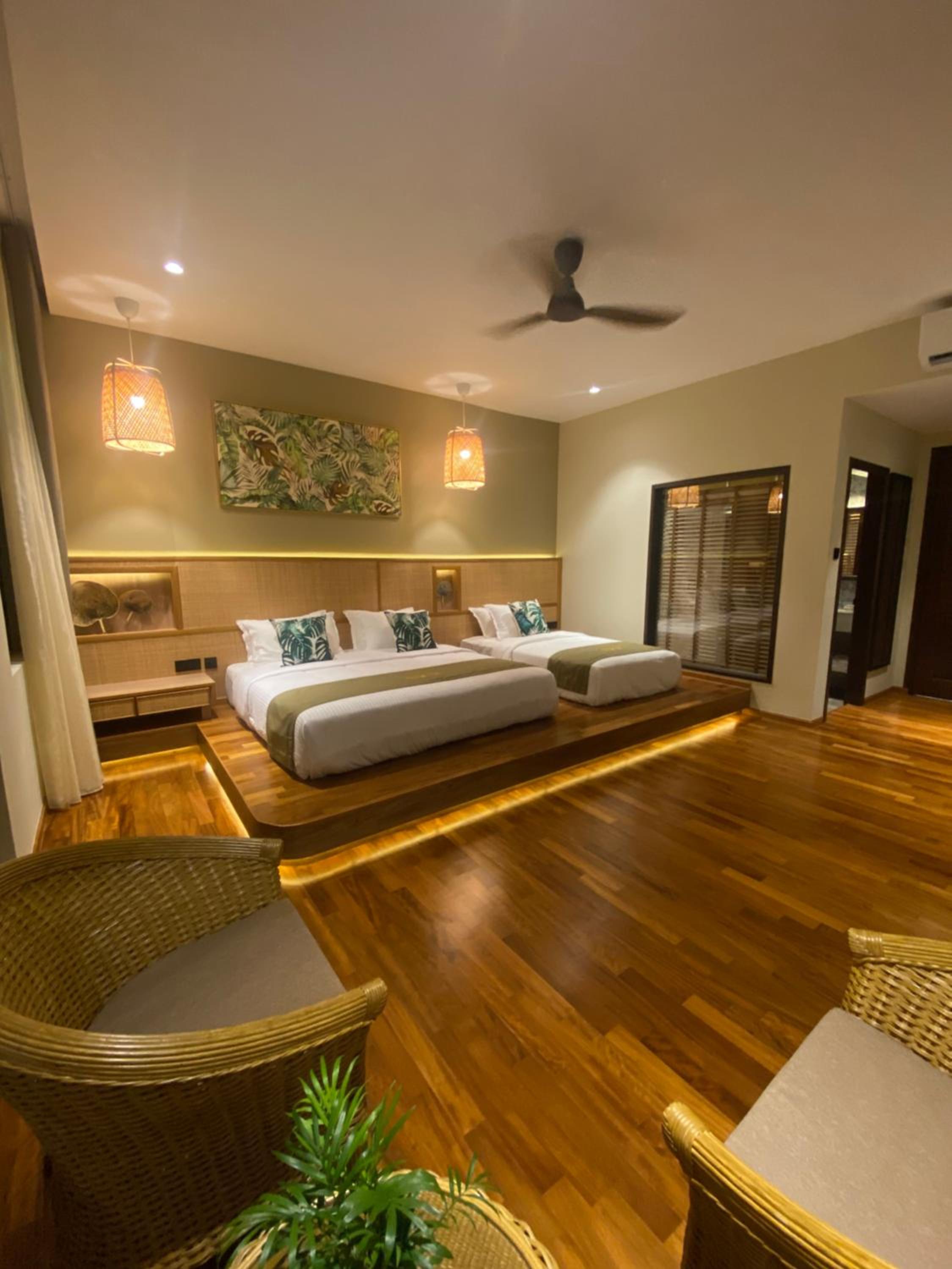 Deluxe Family Suite