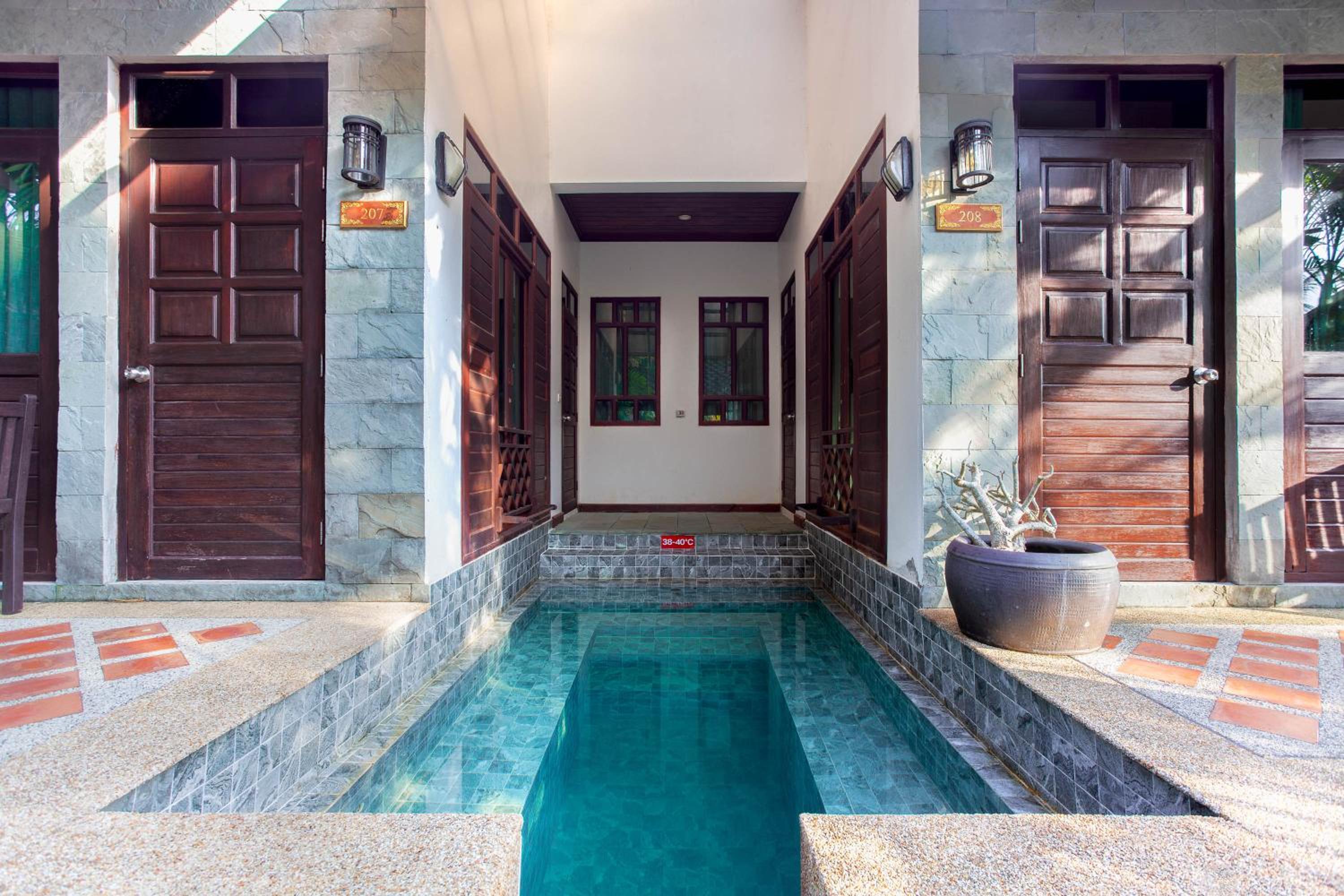 Two-Bedroom Hot Spring Pool Villa