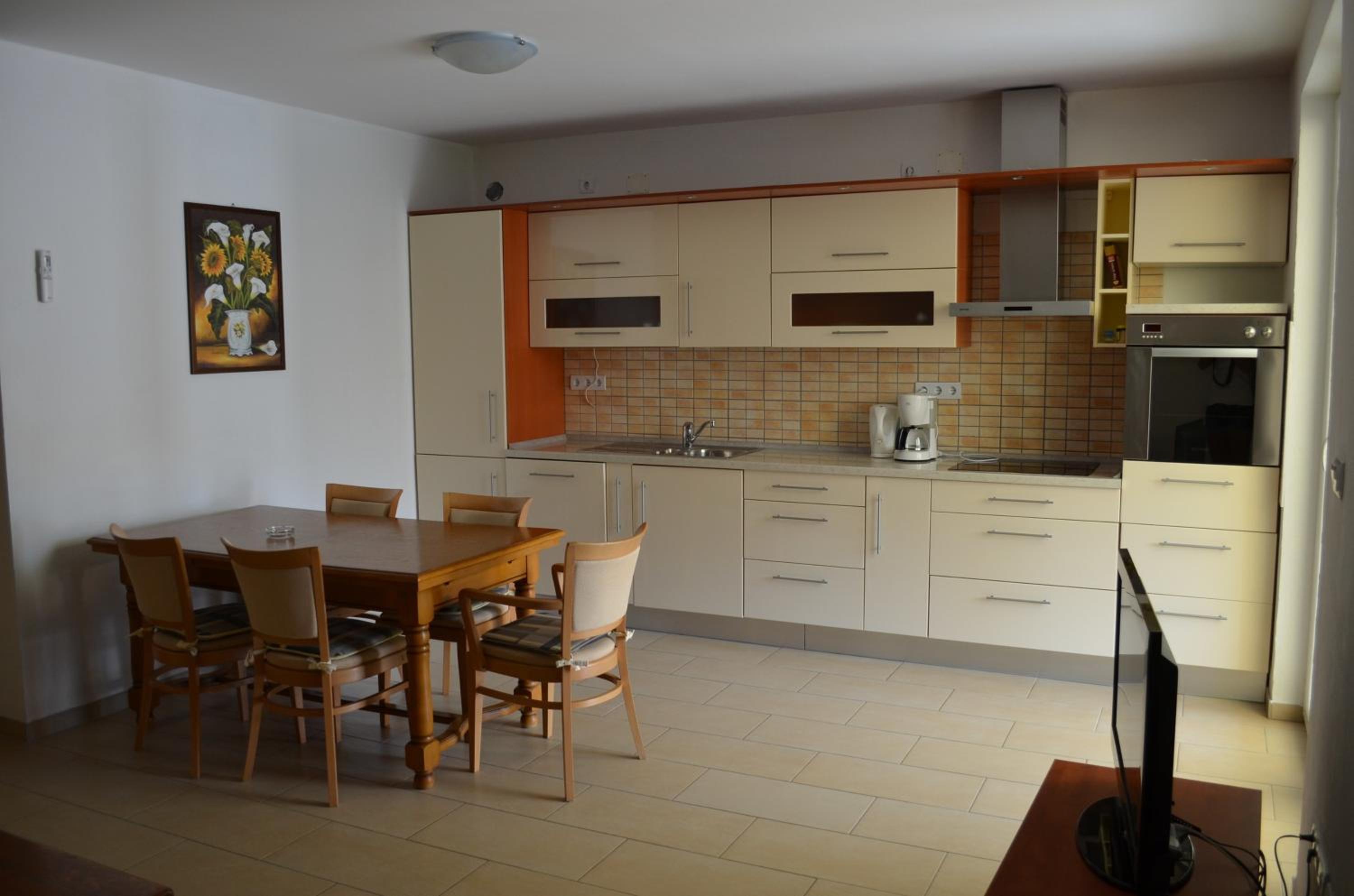Two-Bedroom Apartment with Terrace photo 2