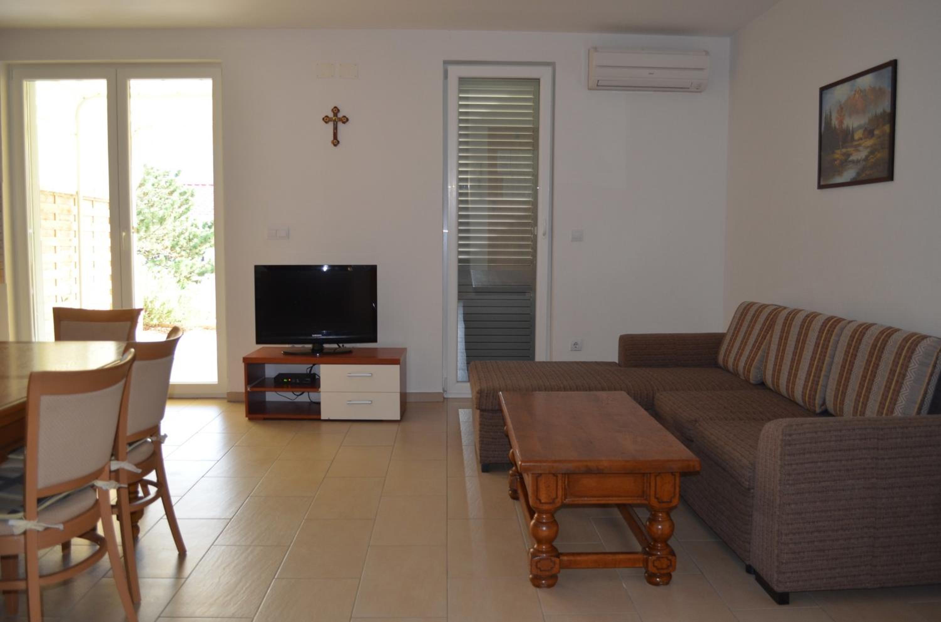 Two-Bedroom Apartment with Terrace photo 1