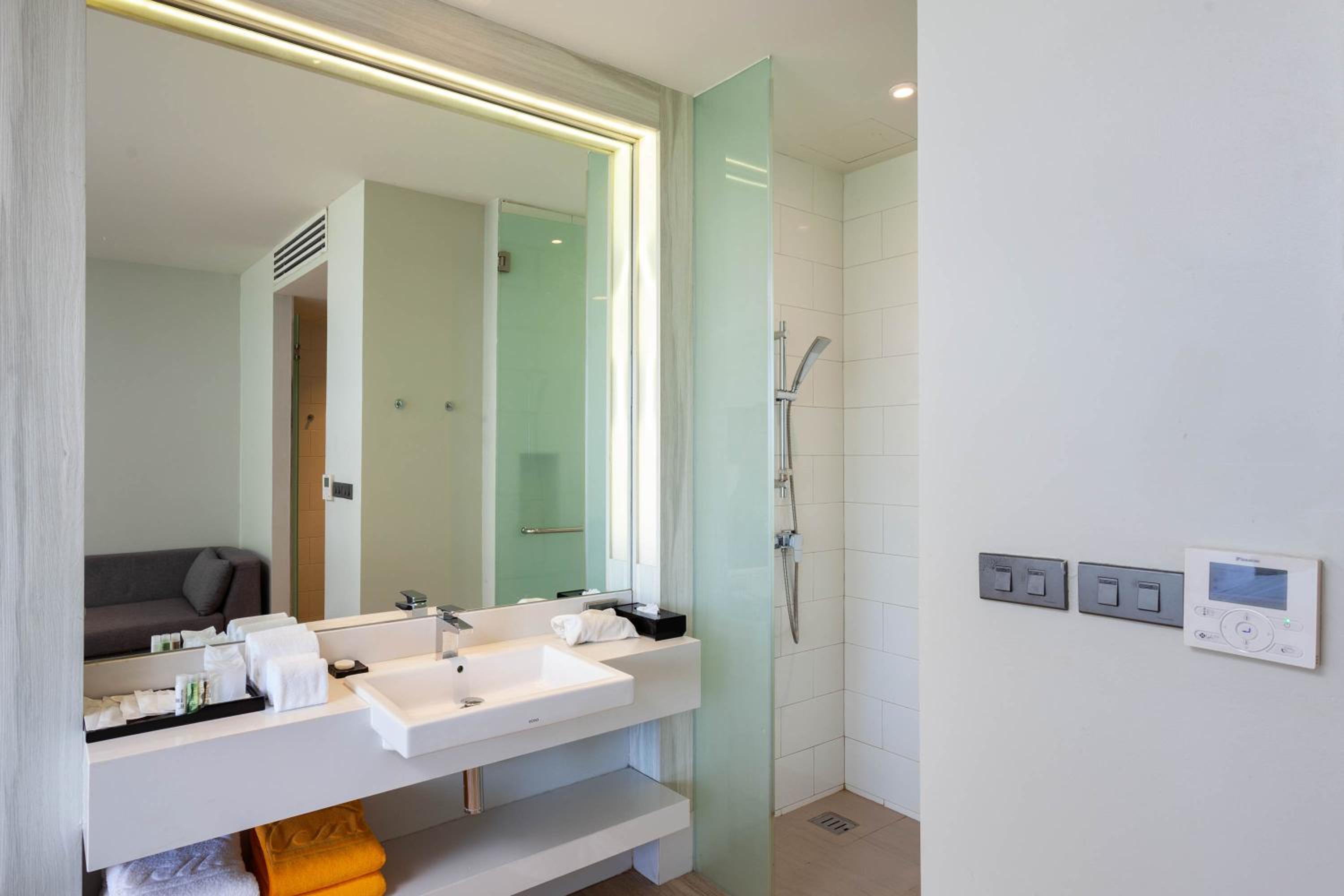 Deluxe Seaview - Modern Style - Photo 5