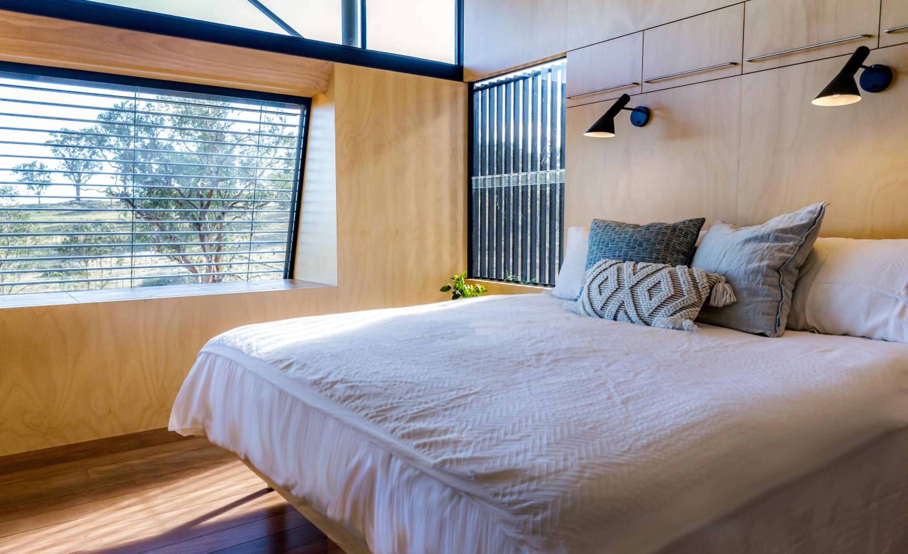Deluxe King Room photo 3