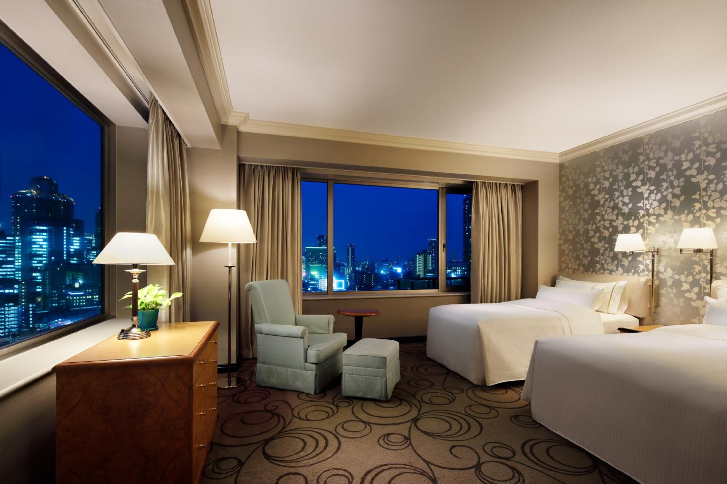 Corner Twin Suite