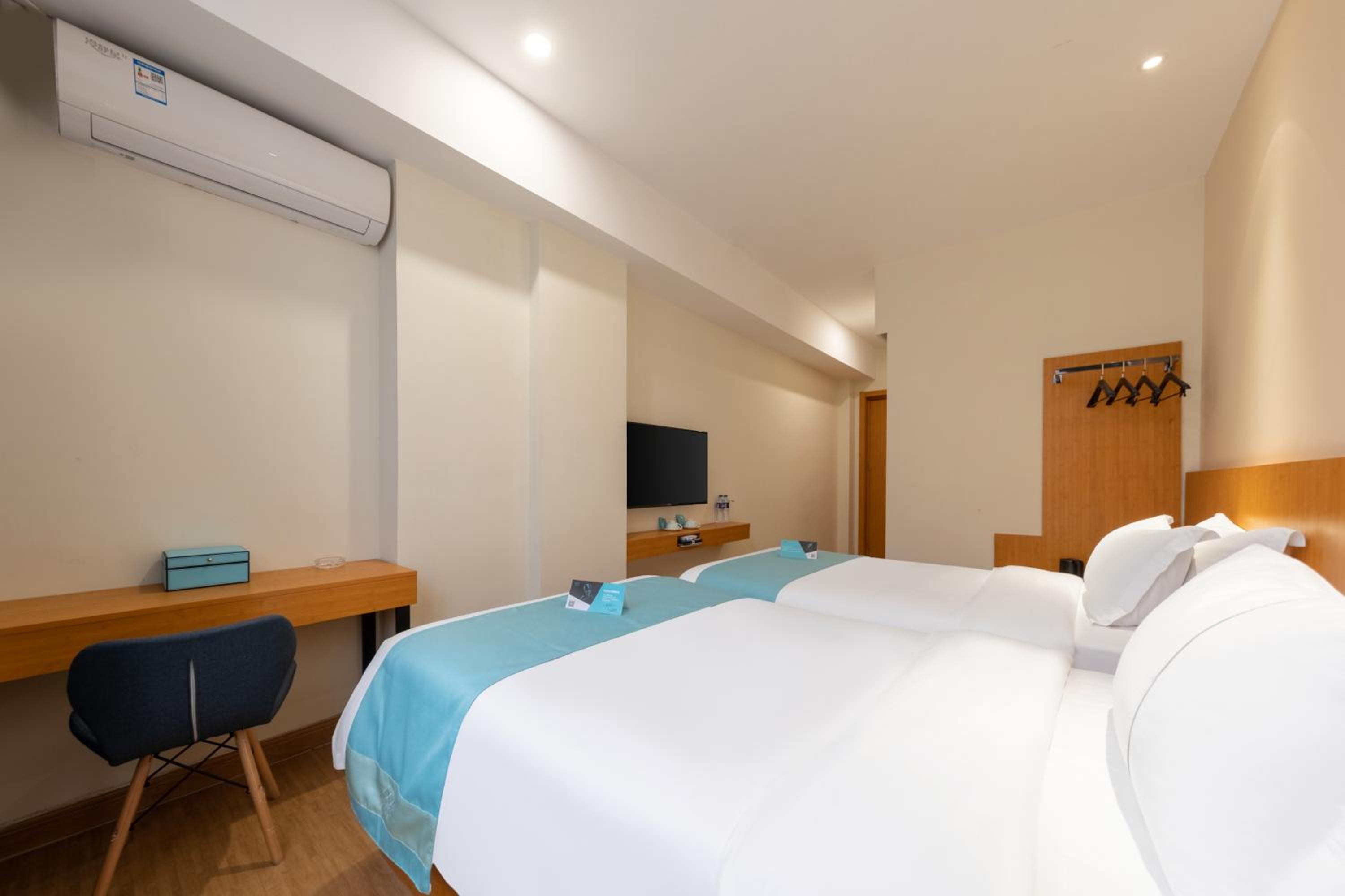 Twin Room photo 1