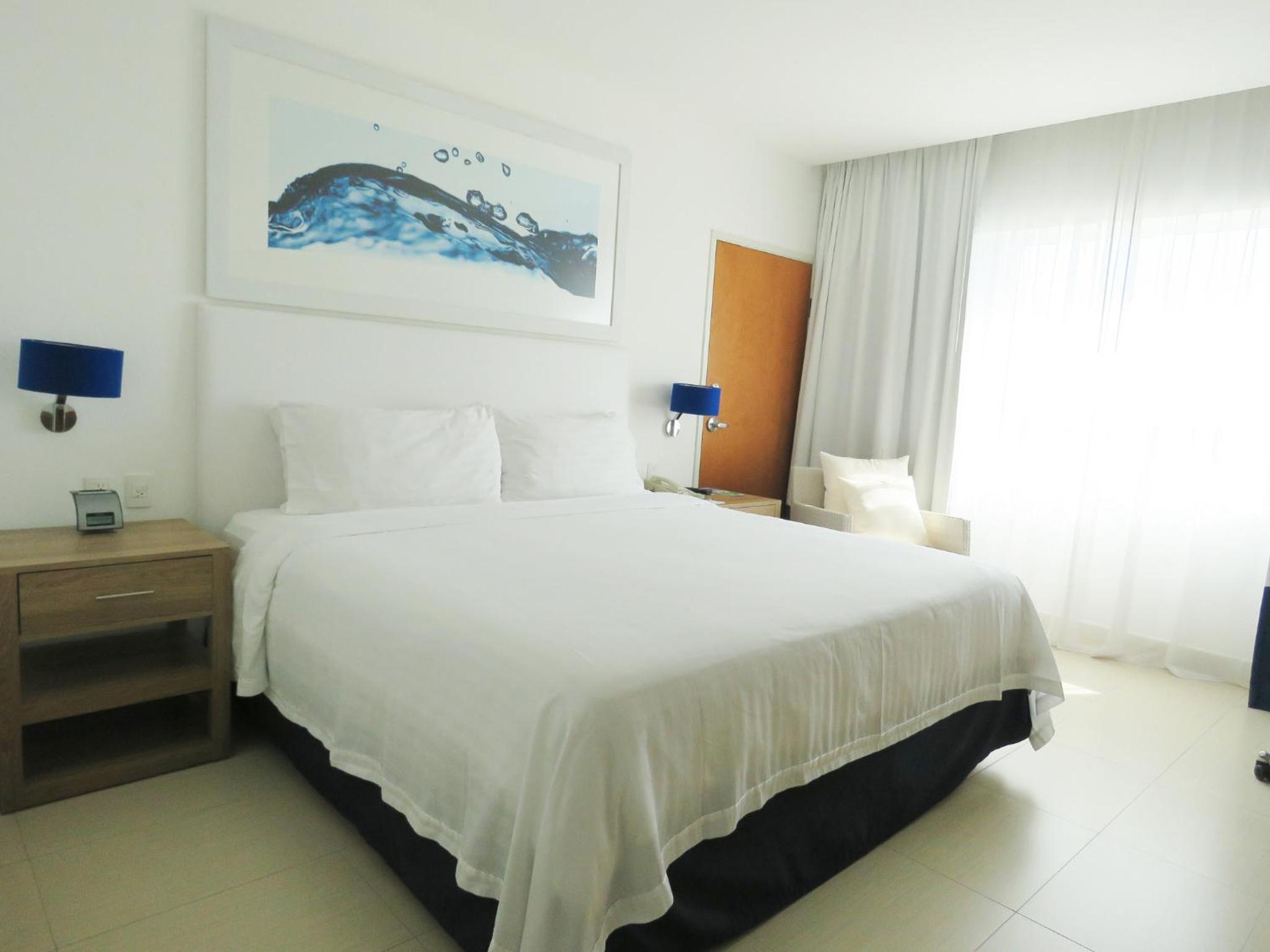 Standard King Room - Top Floor - Photo 4