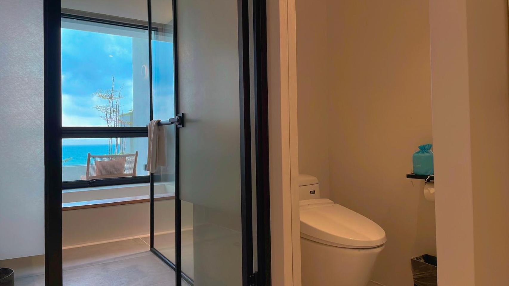 Triple Room with Sea View - Photo 11