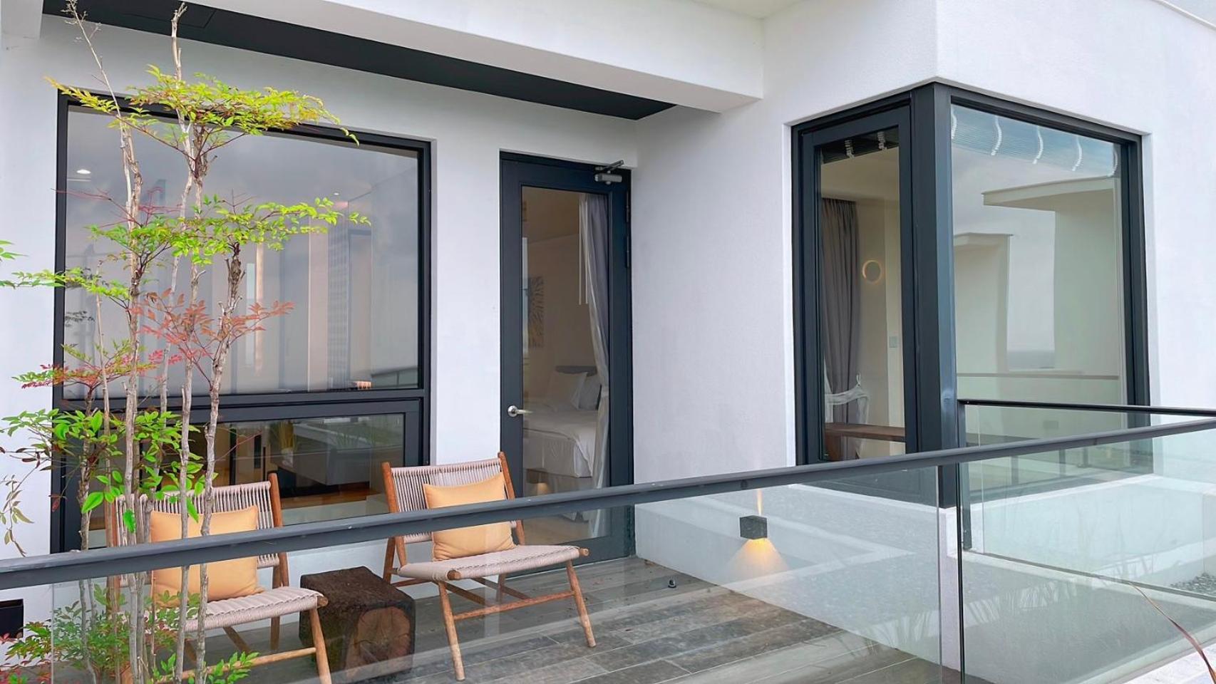 Triple Room with Sea View - Photo 8