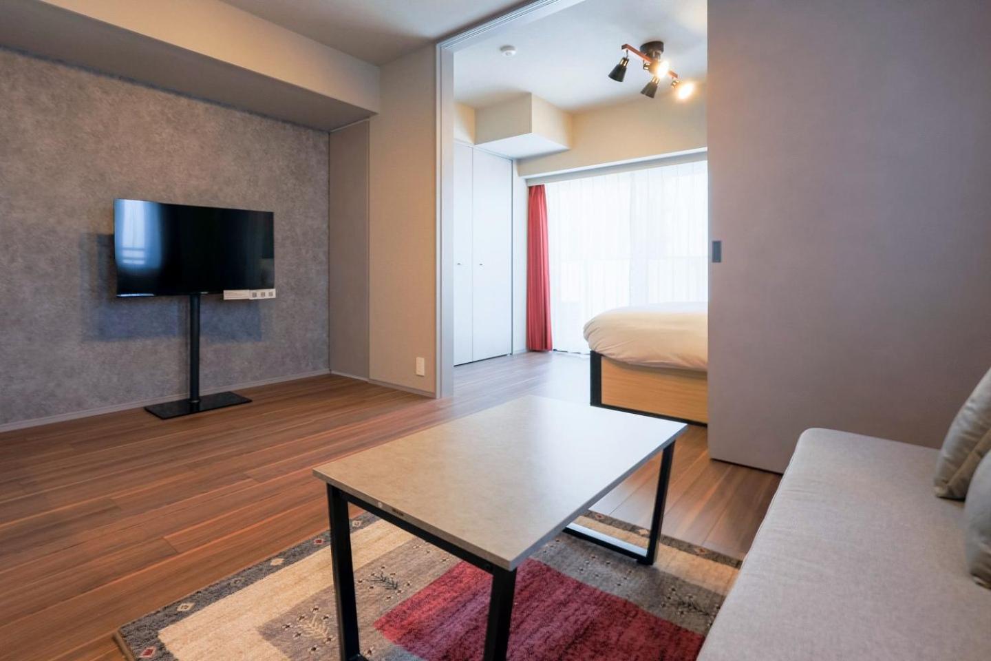 One-Bedroom Apartment photo 2