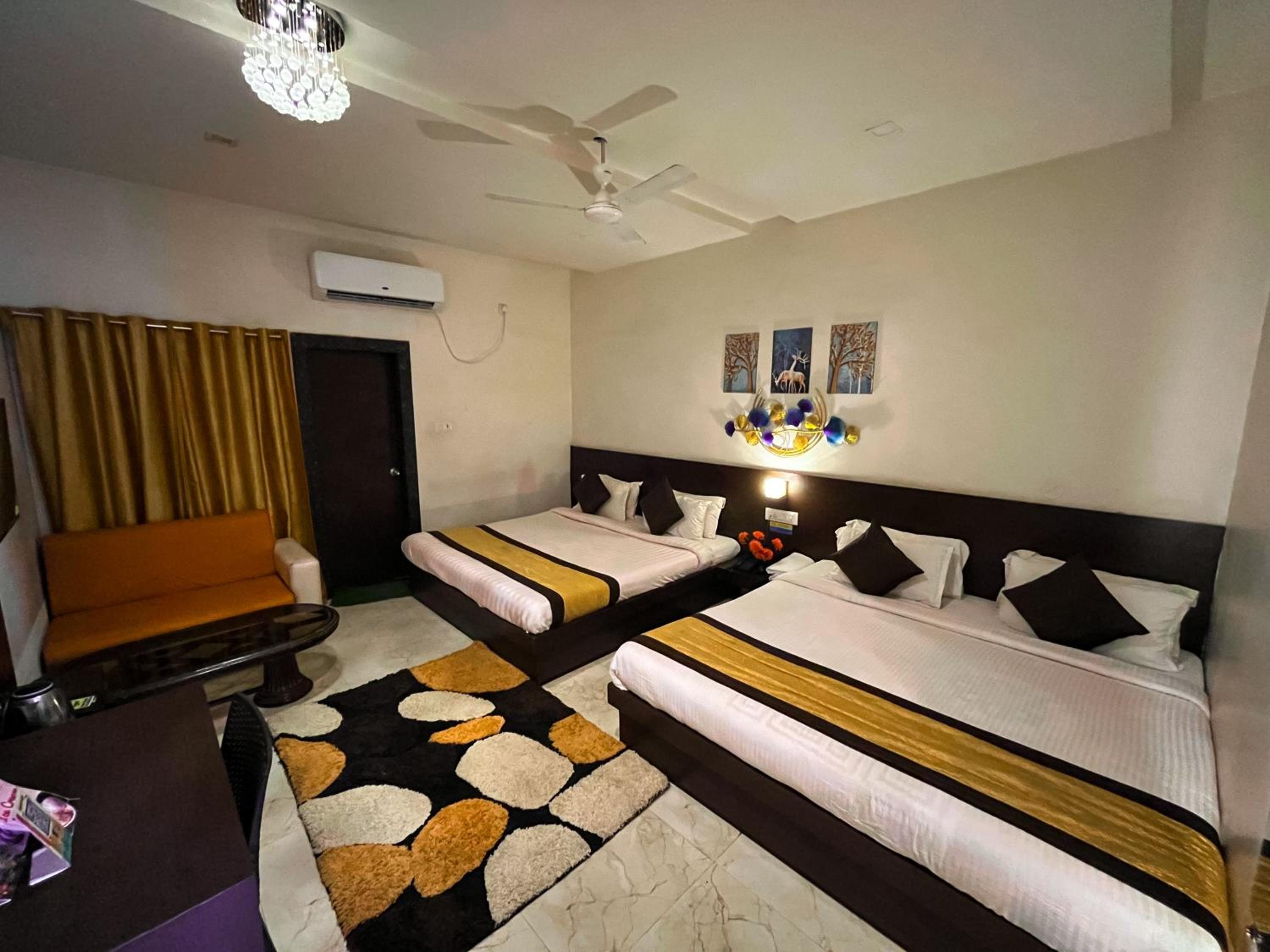 Superior Quadruple Room - Photo 23