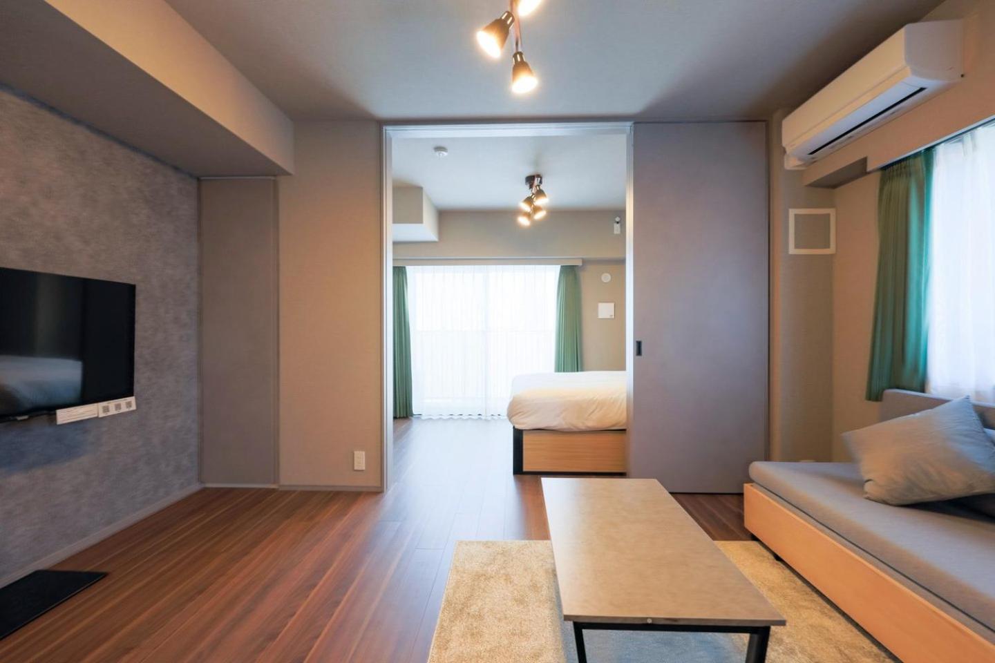 One-Bedroom Apartment photo 2