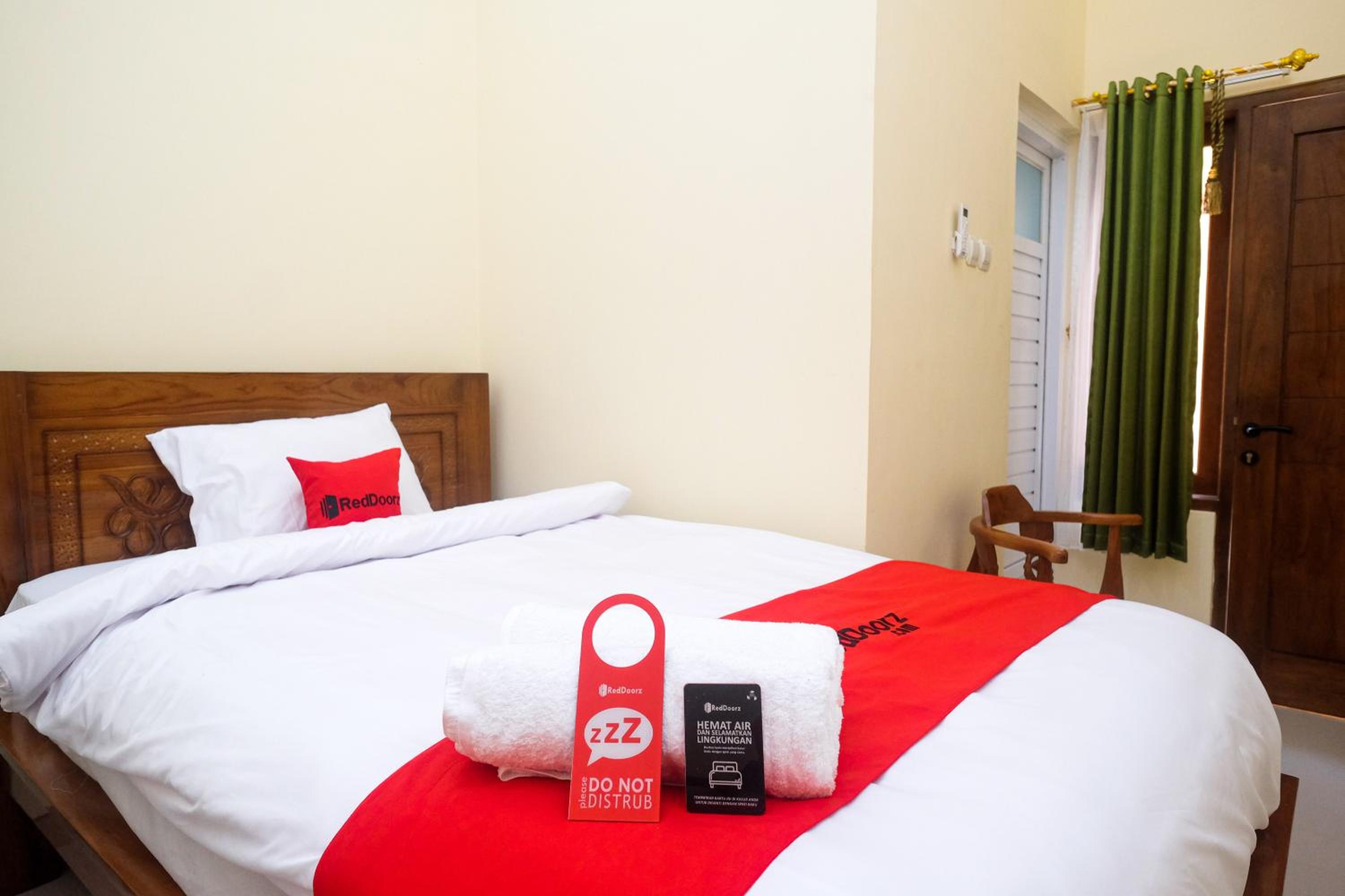 Standard Twin Room - Photo 7