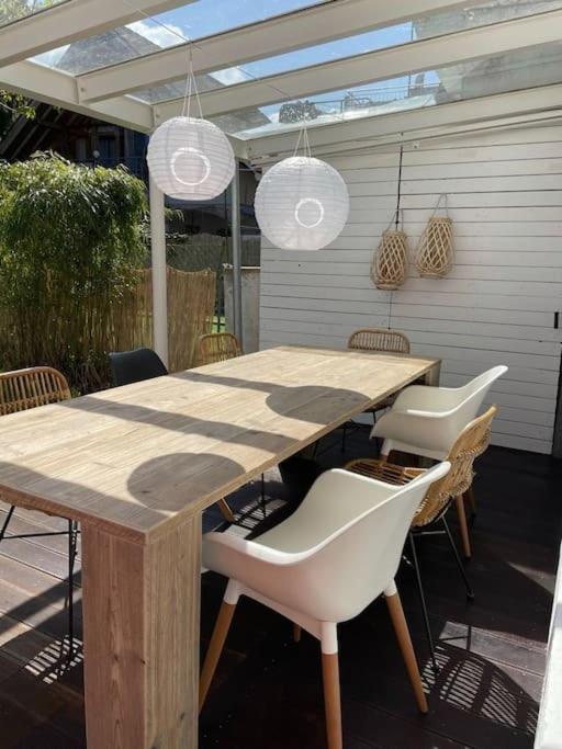 One-Bedroom Apartment with Garden photo 2