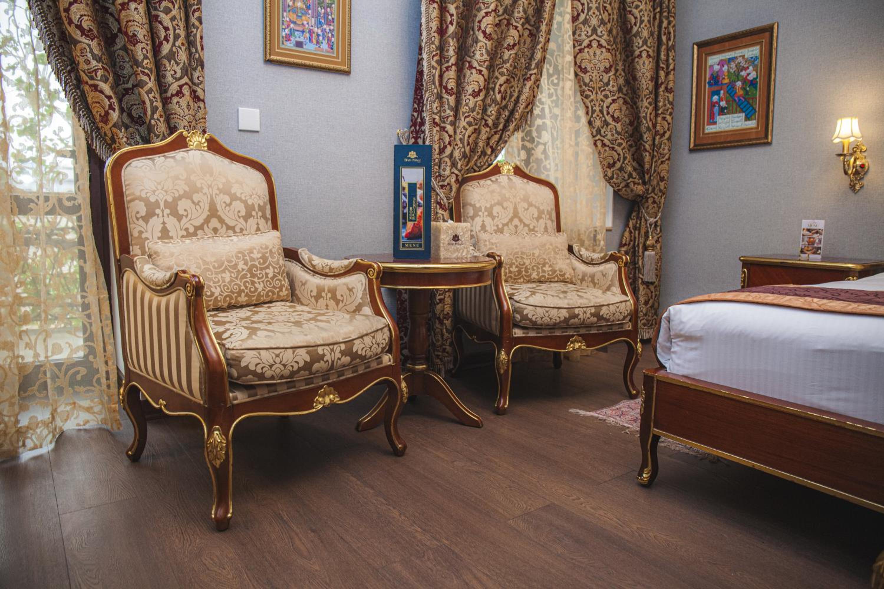 Deluxe Twin Room photo 2