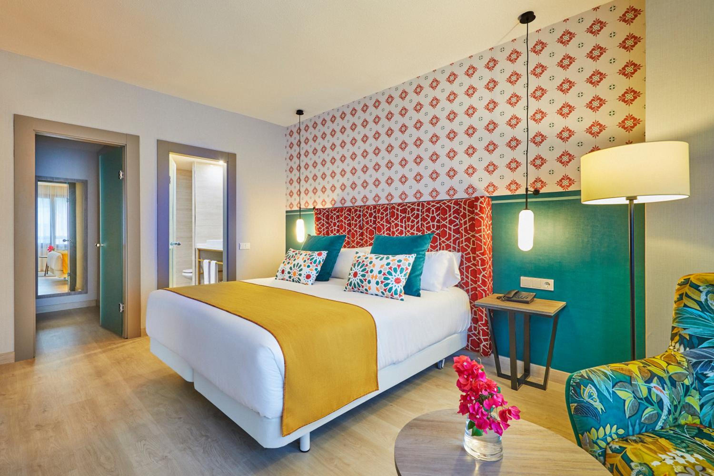 Suite with Terrace - Photo 11
