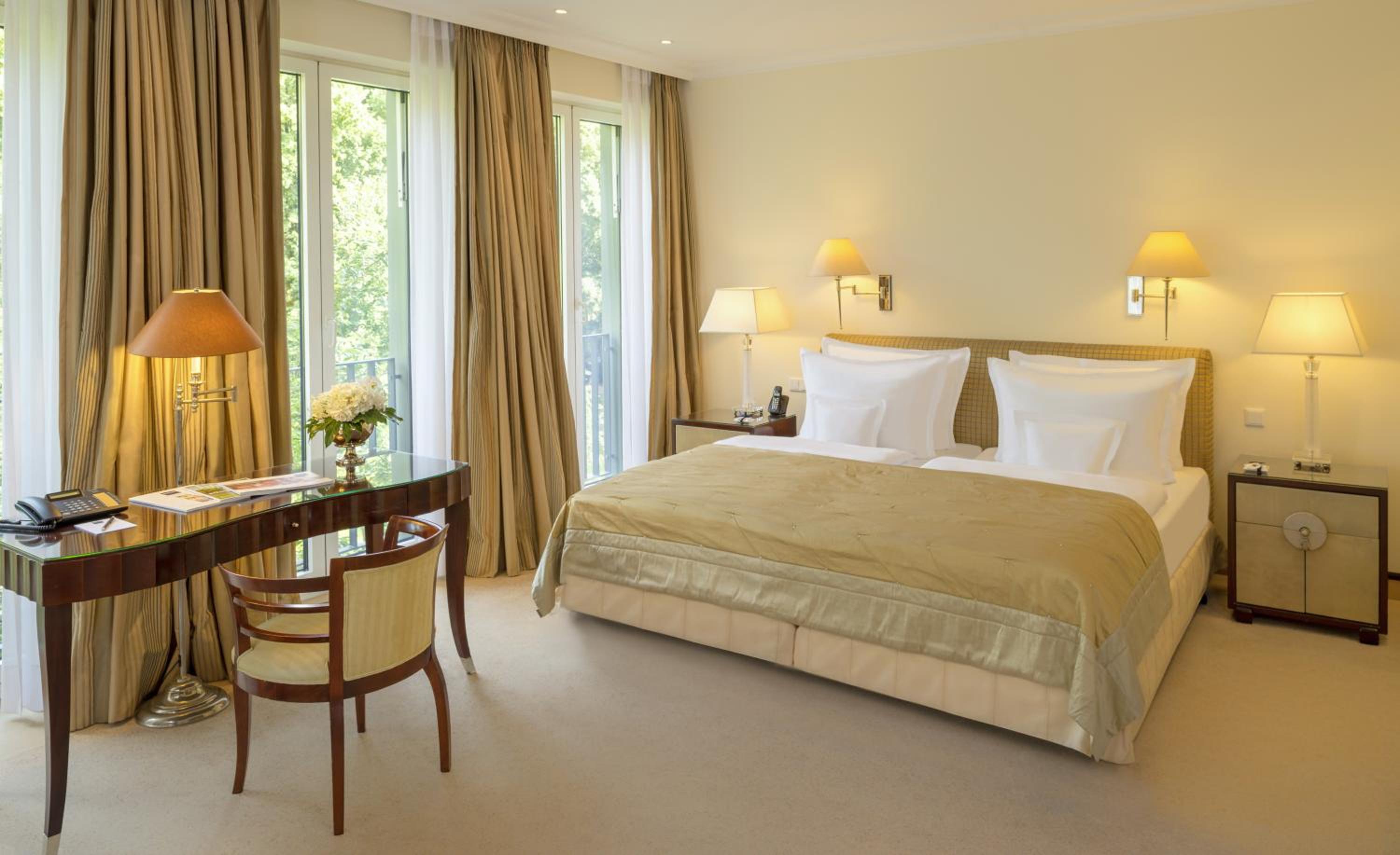 Deluxe Zimmer mit Parkblick - Photo 3