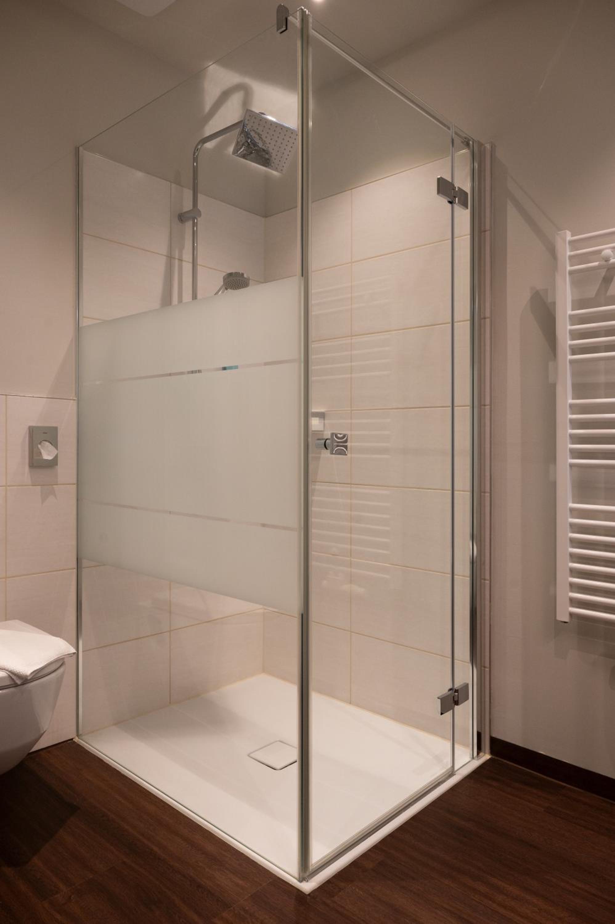 Standard Double Room - Photo 4