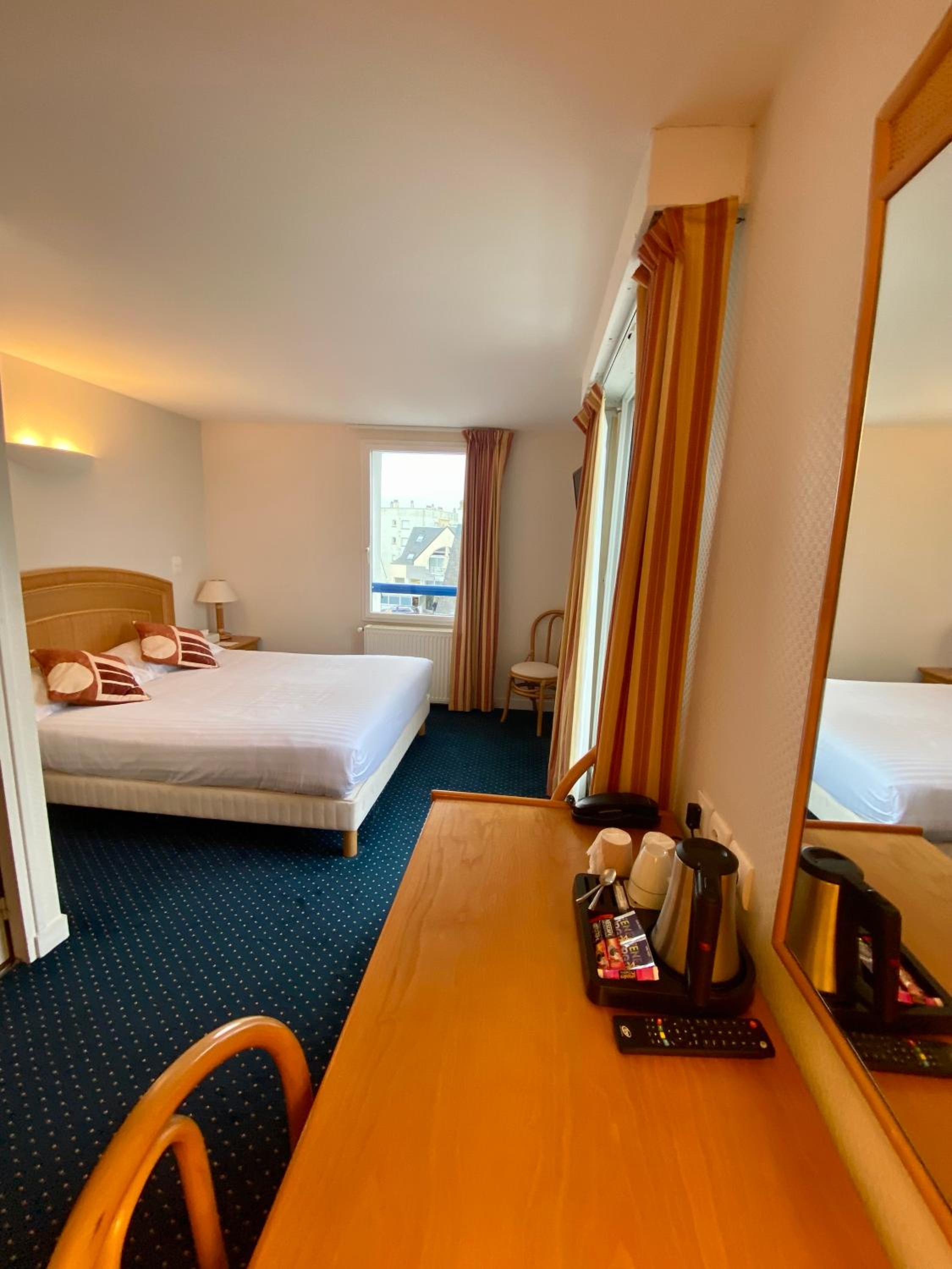 Standard Double Room with Terrace - Photo 4