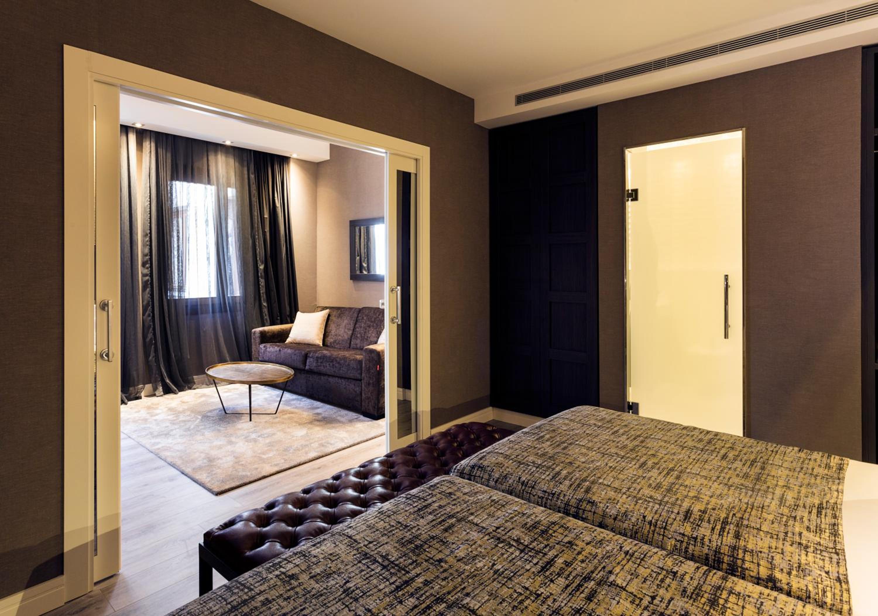 Deluxe Triple Room (3 Adults)