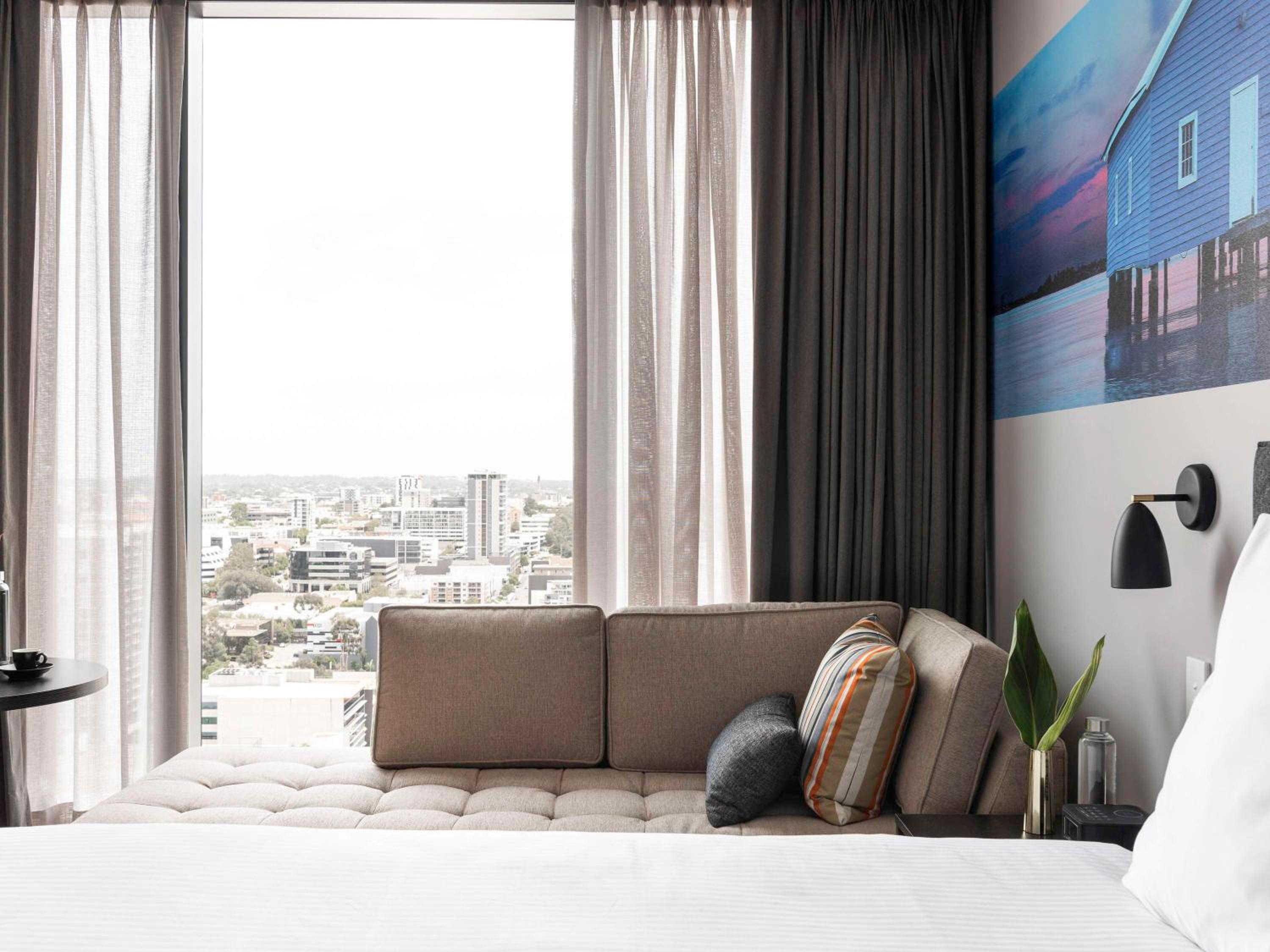 Executive King Room - Photo 6