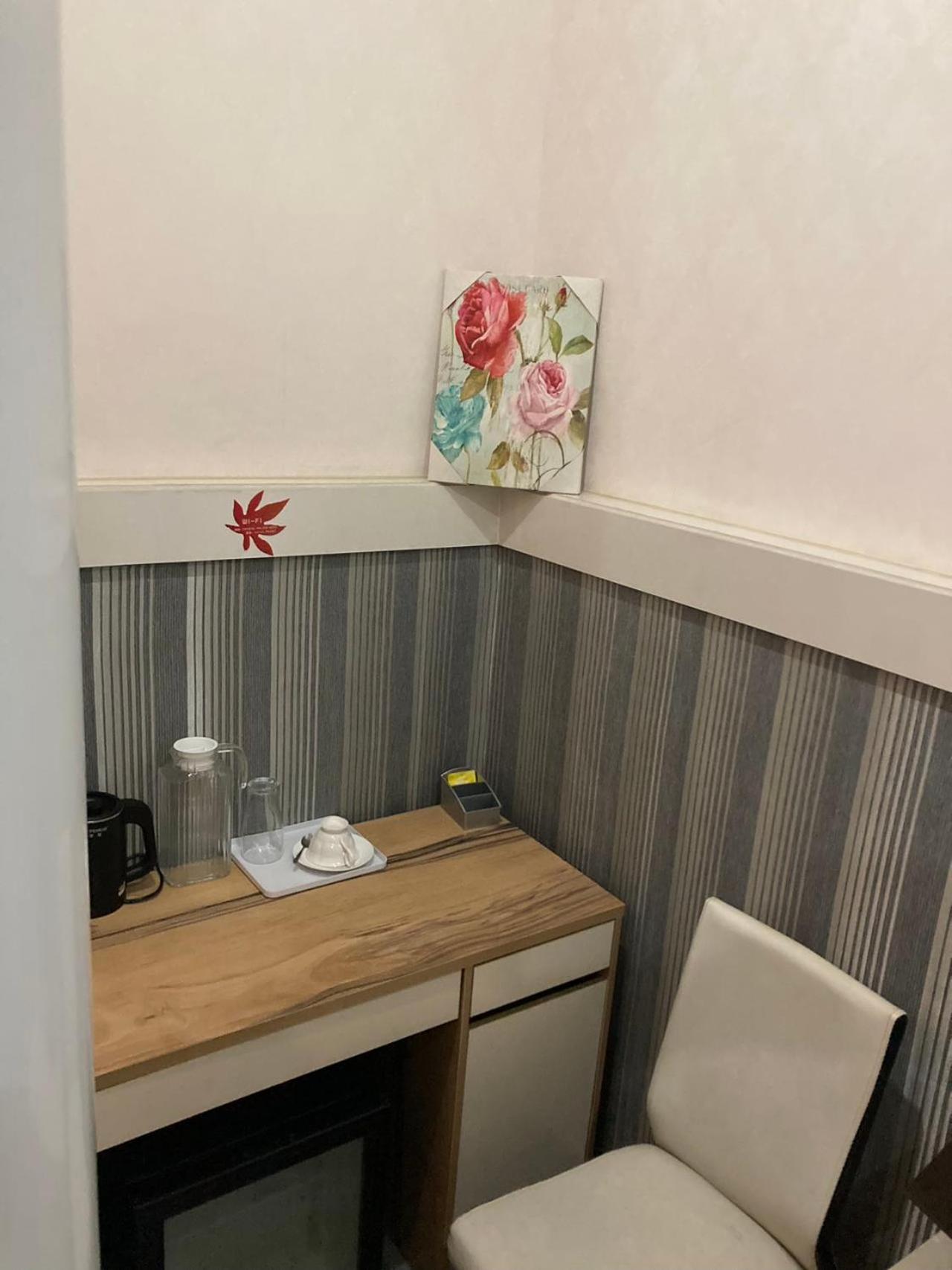 Single Room photo 3