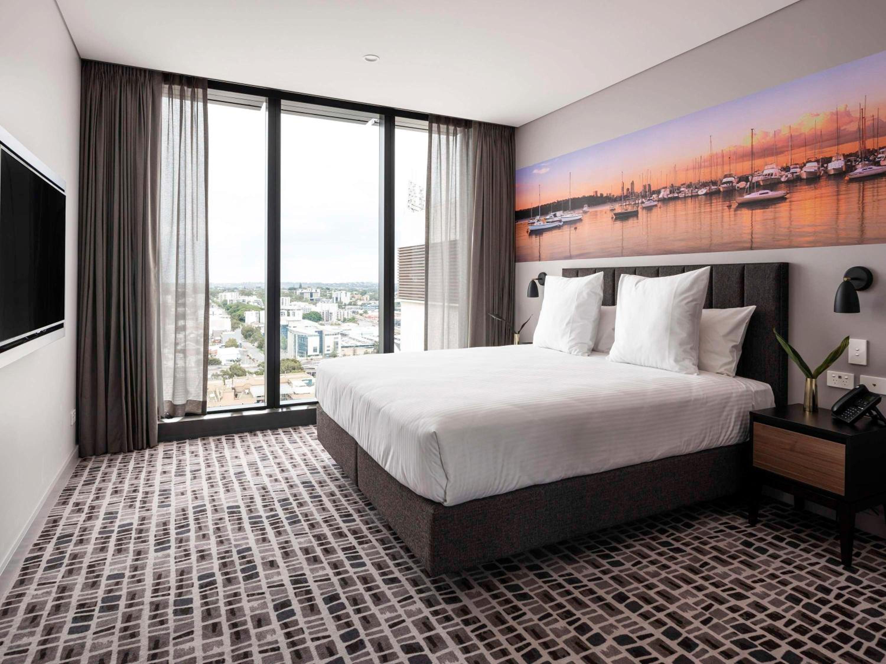 Executive King Suite - Photo 5