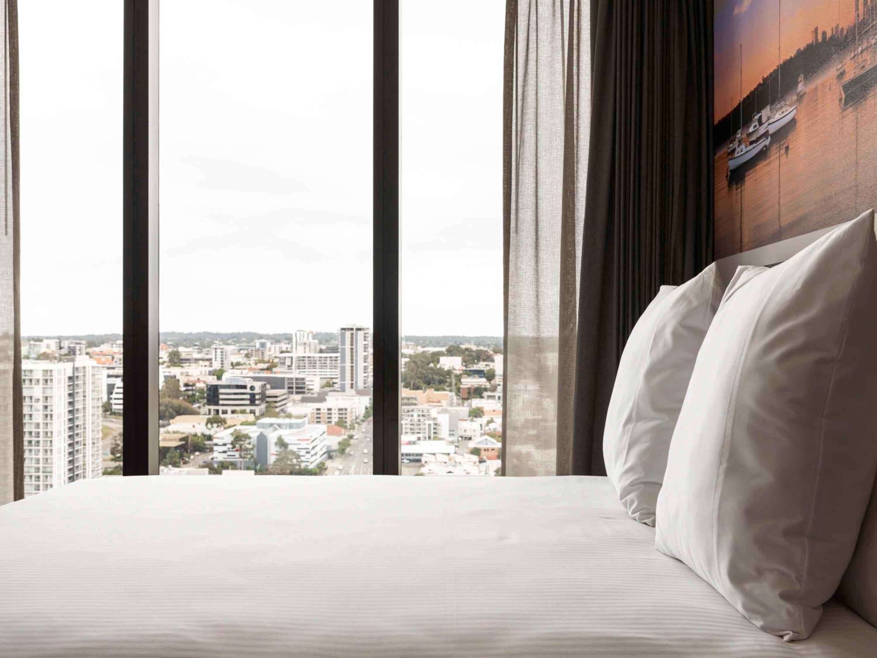 Executive King Suite - Photo 4