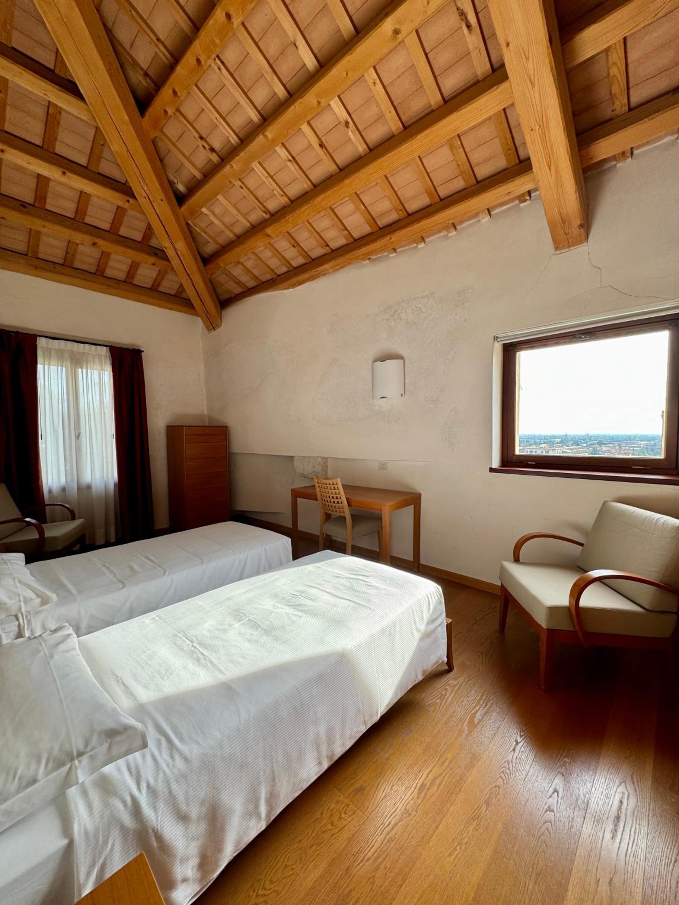 Twin Room photo 1