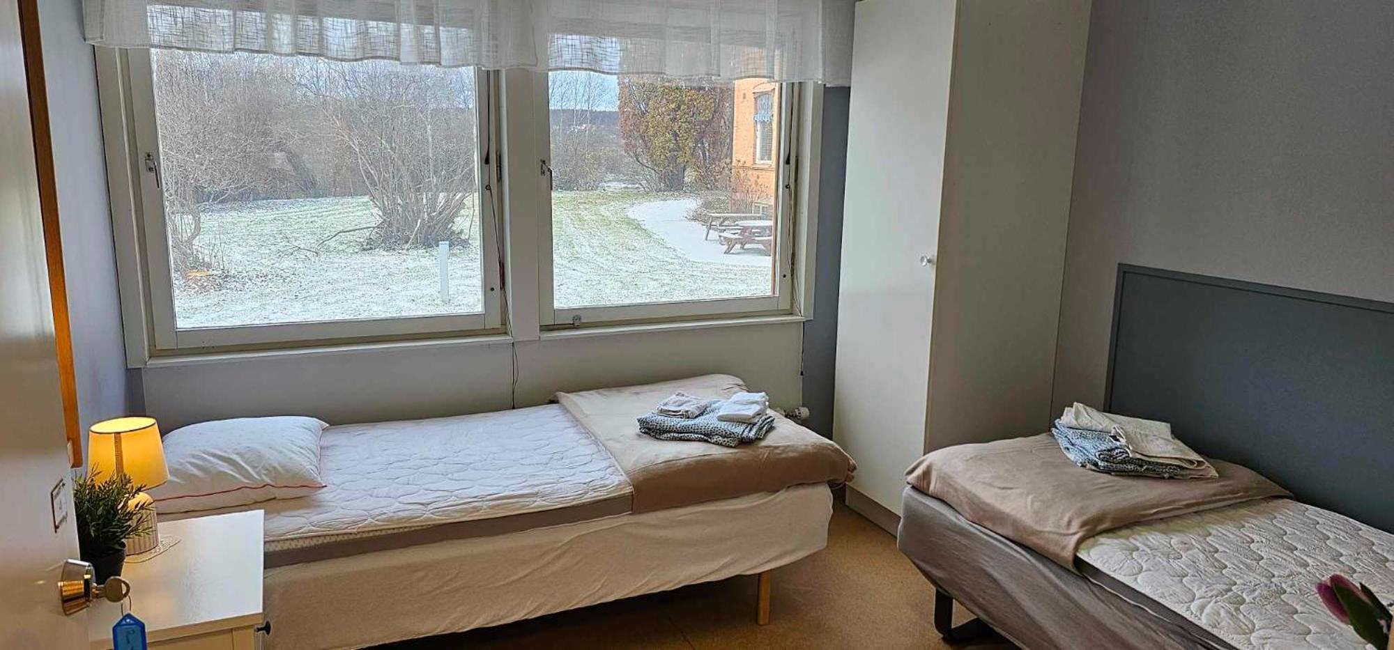 Double Room with Private Bathroom - Photo 11