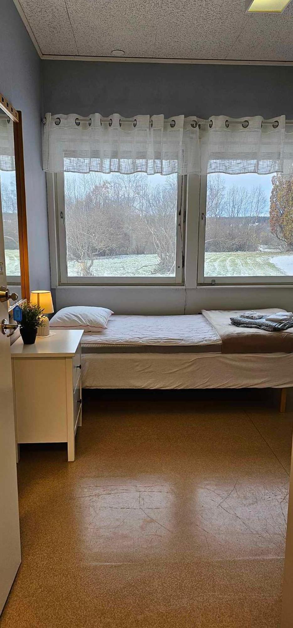 Double Room with Private Bathroom - Photo 2