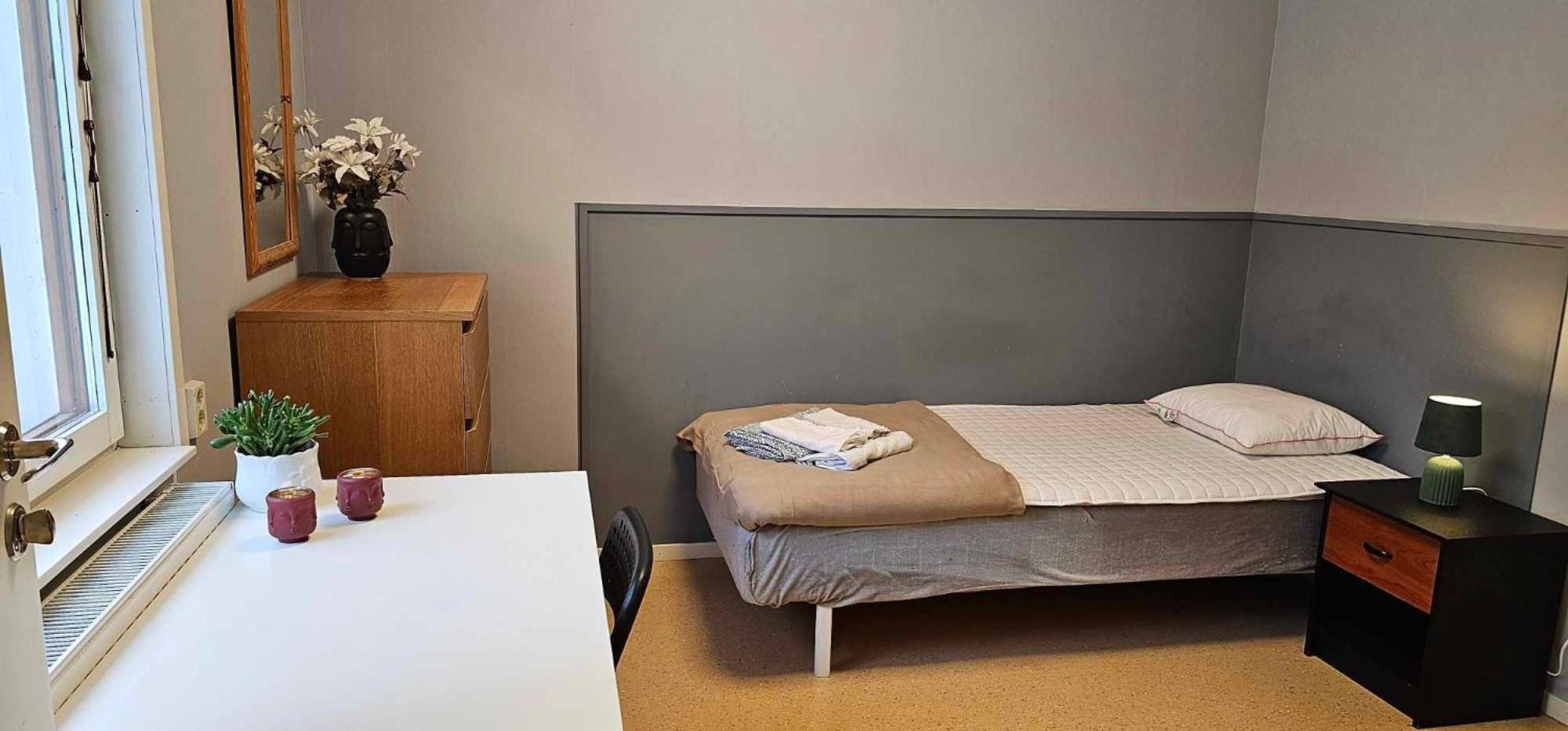 Double Room with Private Bathroom - Photo 8